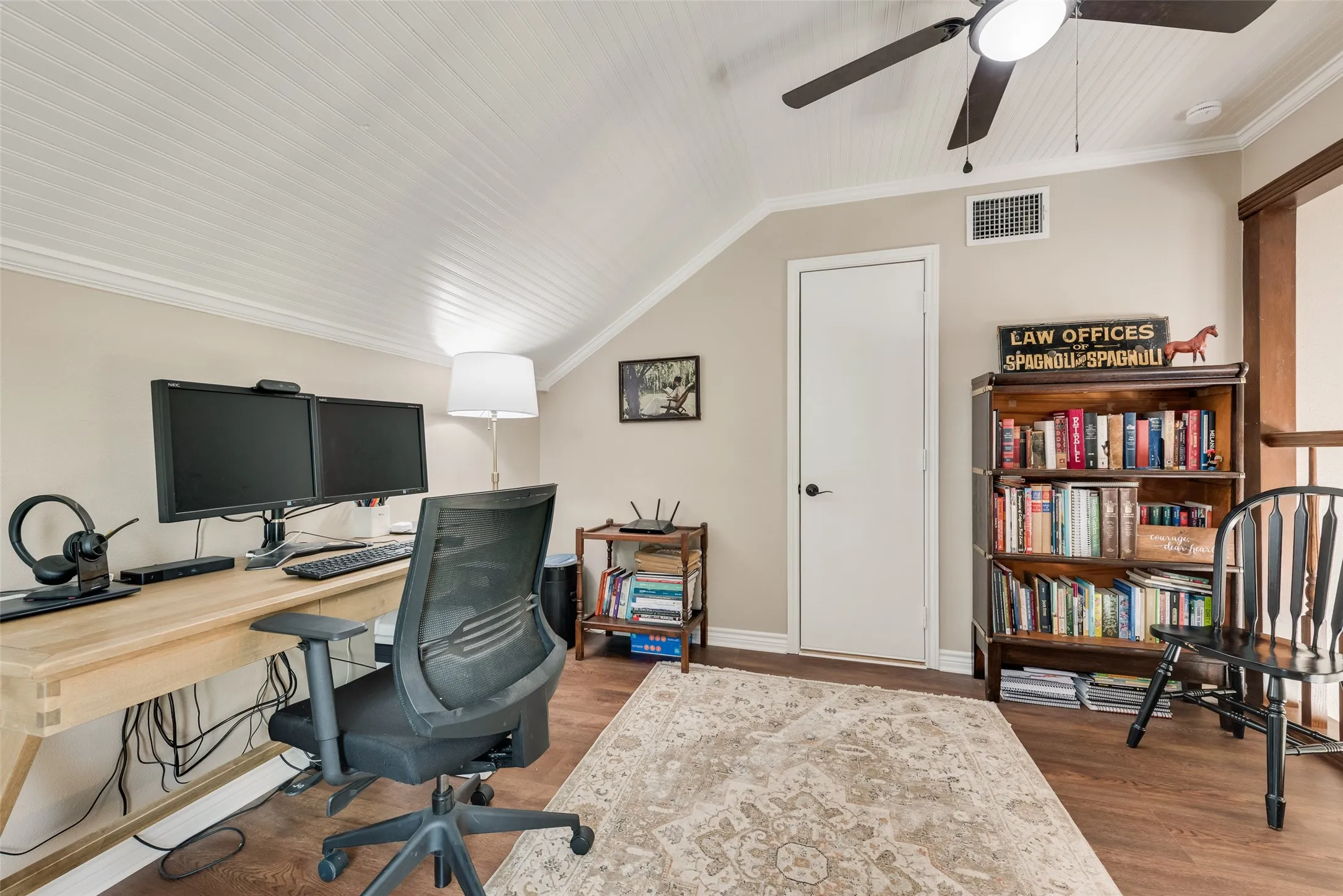 Single Family Residence For Sale in Van Zandt County , 130 VZ County Road 3509, Edgewood, Texas 75117, 3 Bedroom, 2 Bathroom, 2 Garage spaces, 2,685 Sqft, built in 1998, mls#21411688, Real Estate Agent in Edgewood, Homes For Sale in Van Zandt county, Homes For Sale in Edgewood, Realtor in Edgewood Texas, Real Estate Brokerage Independent Realty Texas, Luminita Cordes Realtor