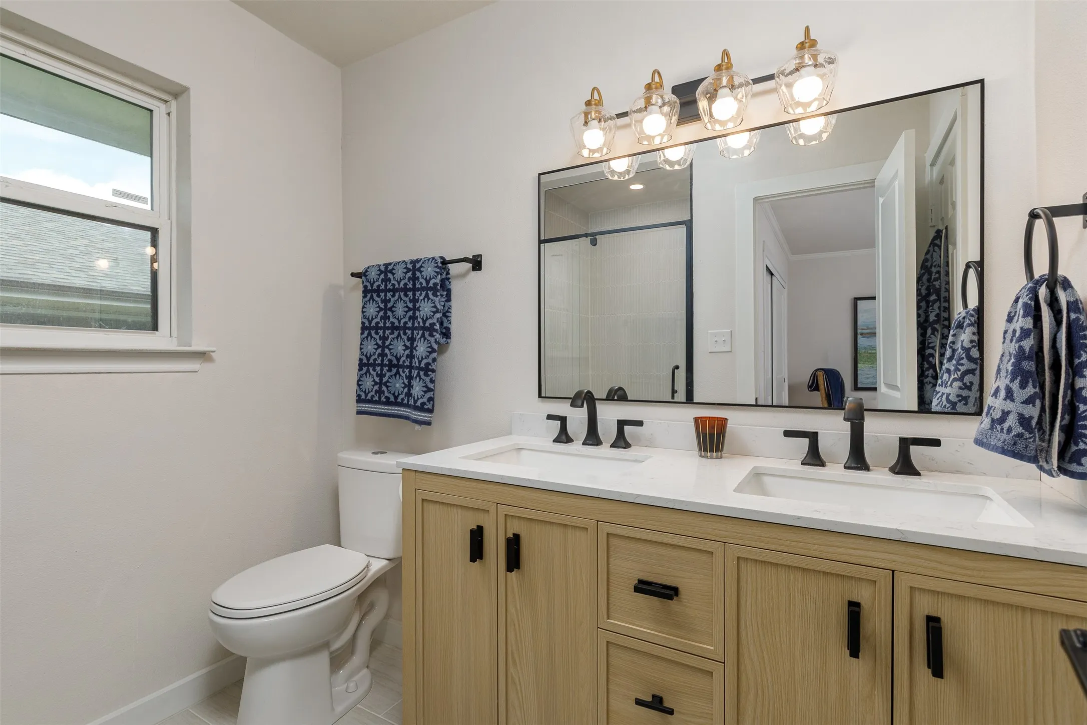 Single Family Residence For Sale in Denton County , 1919 Maxwell Drive, Lewisville, Texas 75077, 3 Bedroom, 2 Bathroom, 2 Garage spaces, 1,862 Sqft, built in 1980, mls#21411729, Real Estate Agent in Lewisville, Homes For Sale in Denton county, Homes For Sale in Lewisville, Realtor in Lewisville Texas, Real Estate Brokerage Independent Realty Texas, Luminita Cordes Realtor