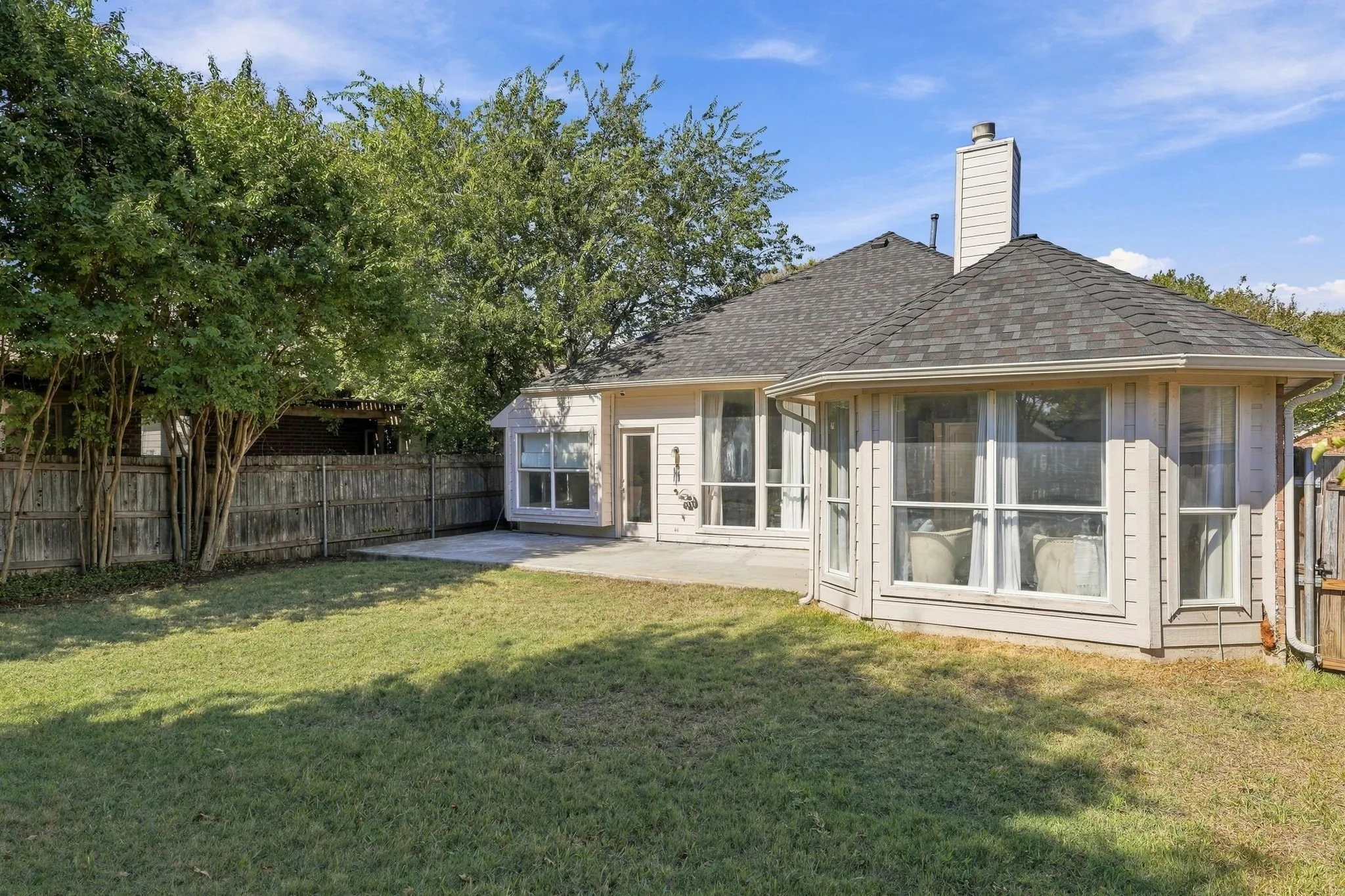 Single Family Residence For Sale in Collin County , 5425 Pebble Court, Mc Kinney, Texas 75072, 3 Bedroom, 2 Bathroom, 2 Garage spaces, 1,468 Sqft, built in 1998, mls#21397742, Real Estate Agent in Mc Kinney, Homes For Sale in Collin county, Homes For Sale in Mc Kinney, Realtor in Mc Kinney Texas, Real Estate Brokerage Independent Realty Texas, Luminita Cordes Realtor