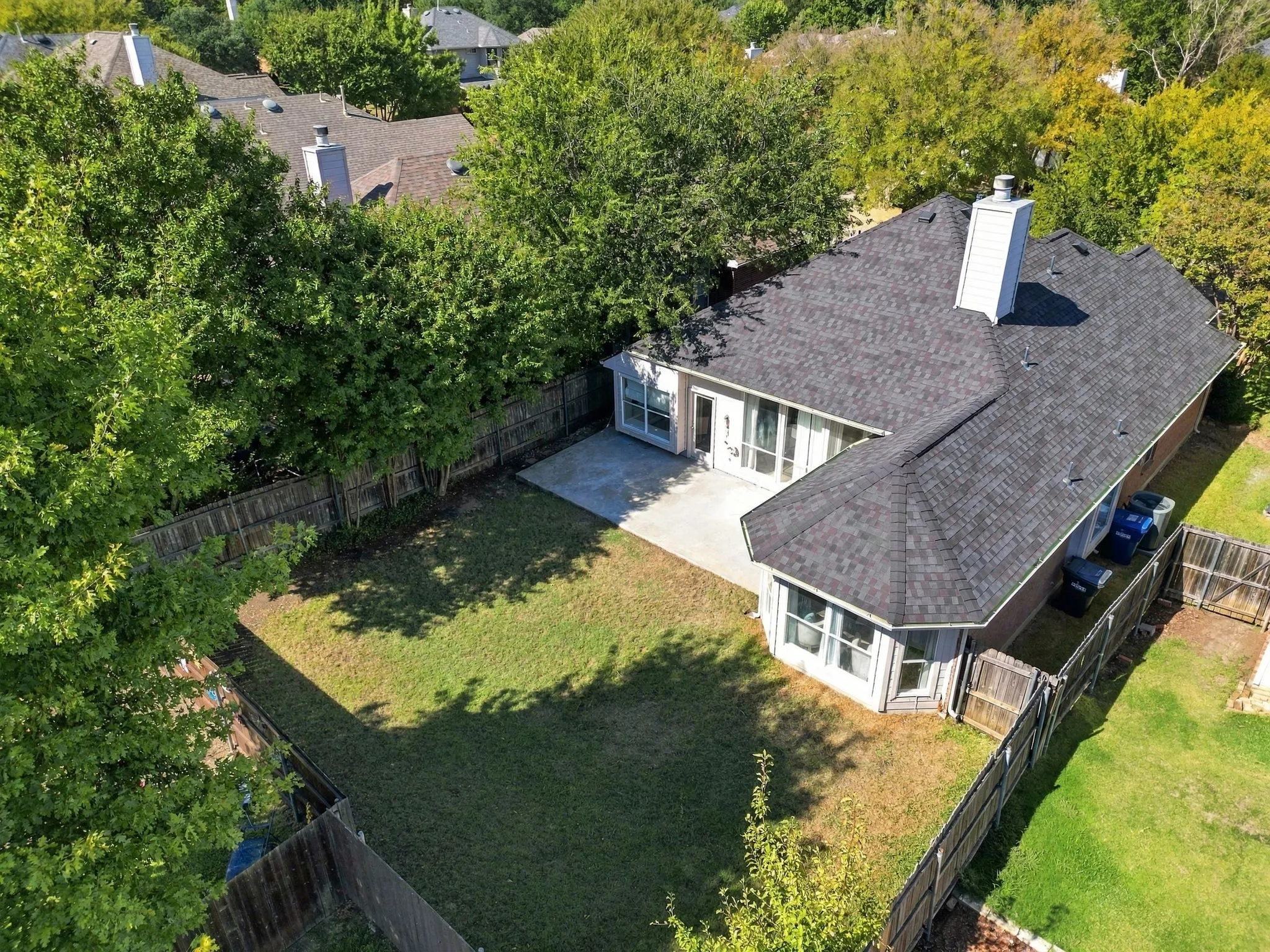 Single Family Residence For Sale in Collin County , 5425 Pebble Court, Mc Kinney, Texas 75072, 3 Bedroom, 2 Bathroom, 2 Garage spaces, 1,468 Sqft, built in 1998, mls#21397742, Real Estate Agent in Mc Kinney, Homes For Sale in Collin county, Homes For Sale in Mc Kinney, Realtor in Mc Kinney Texas, Real Estate Brokerage Independent Realty Texas, Luminita Cordes Realtor