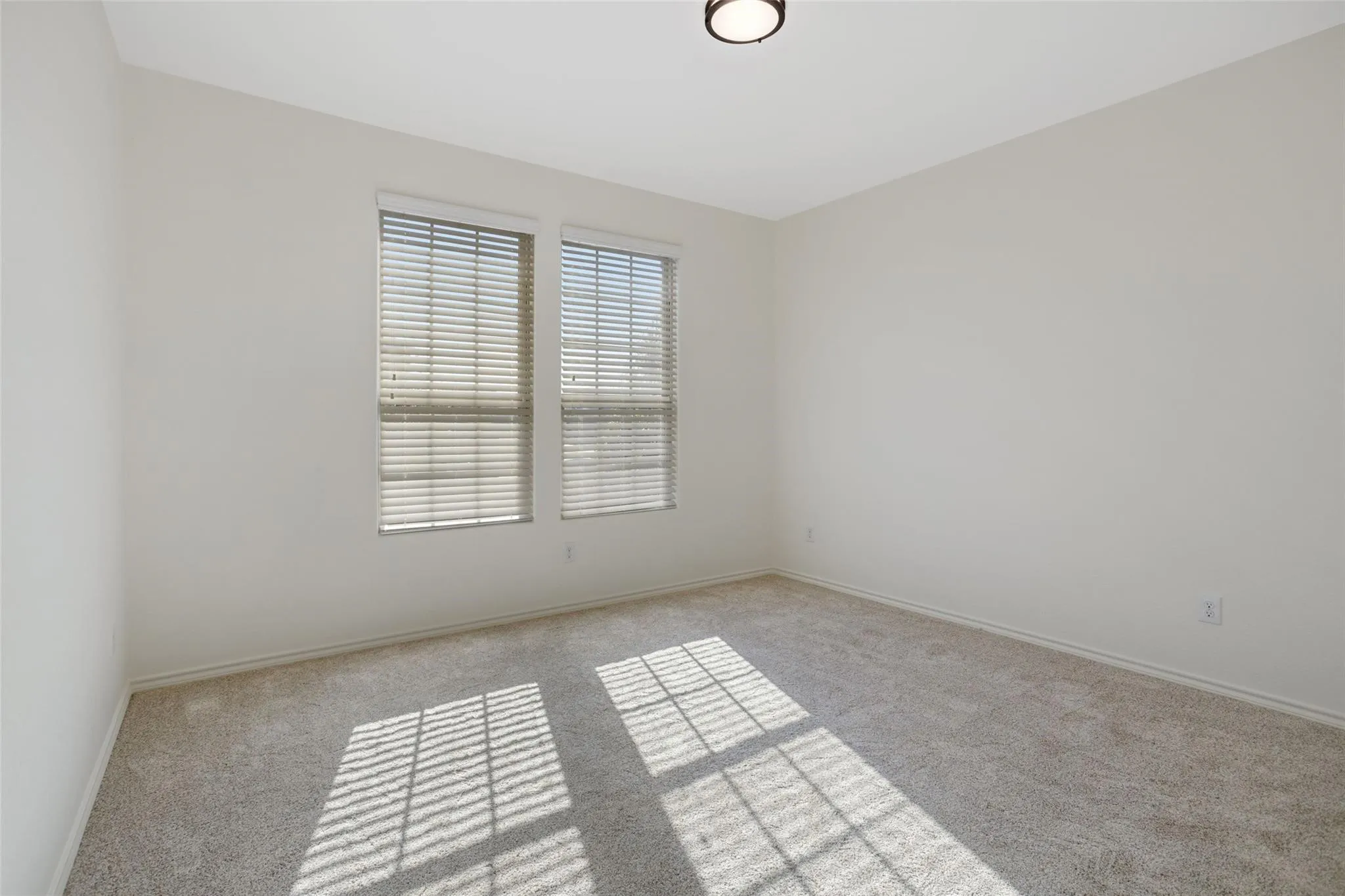 Single Family Residence For Rent in Tarrant County , 3929 Kennedy Ranch Road, Fort Worth, Texas 76262, 4 Bedroom, 2 Bathroom, 2 Garage spaces, 2,180 Sqft, built in 2016, mls#21412671, Real Estate Agent in Fort Worth, Homes For Rent in Tarrant county, Homes For Rent in Fort Worth, Realtor in Fort Worth Texas, Real Estate Brokerage Independent Realty Texas, Luminita Cordes Realtor