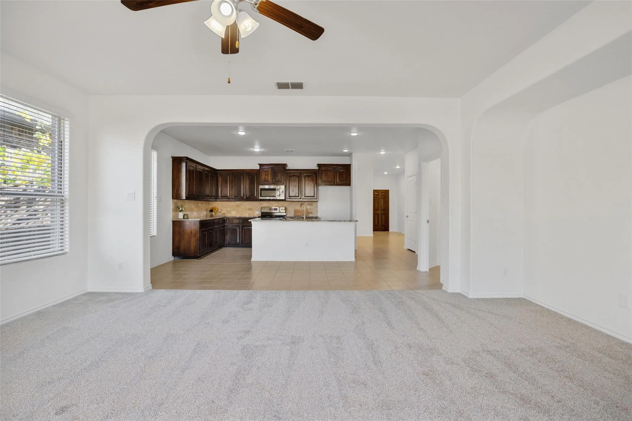 Single Family Residence For Rent in Tarrant County , 3929 Kennedy Ranch Road, Fort Worth, Texas 76262, 4 Bedroom, 2 Bathroom, 2 Garage spaces, 2,180 Sqft, built in 2016, mls#21412671, Real Estate Agent in Fort Worth, Homes For Rent in Tarrant county, Homes For Rent in Fort Worth, Realtor in Fort Worth Texas, Real Estate Brokerage Independent Realty Texas, Luminita Cordes Realtor