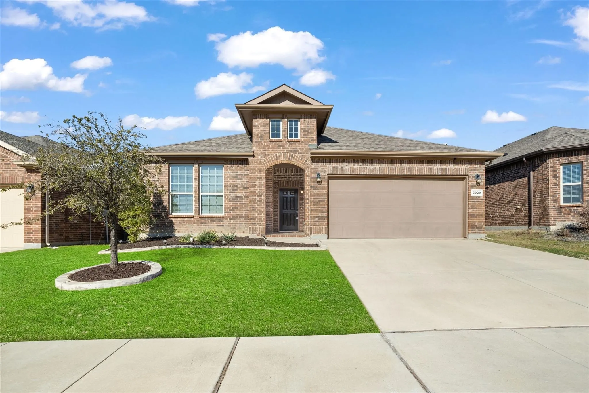Single Family Residence For Rent