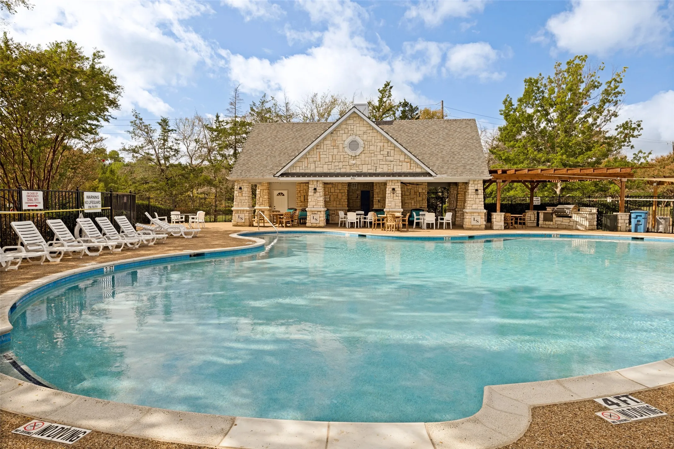 Community pool