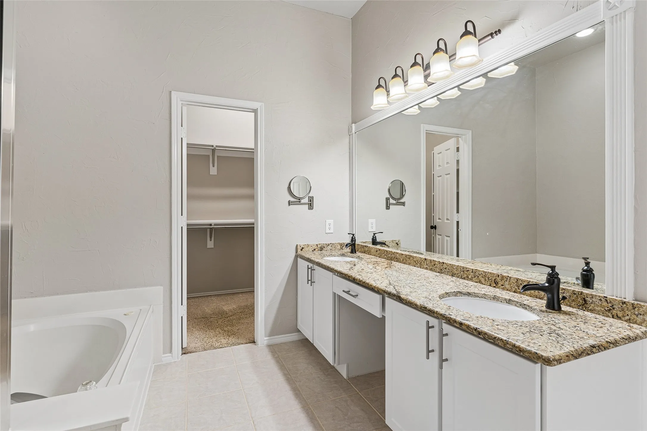 Single Family Residence For Sale in Denton County , 1524 Fairfield Court, Lewisville, Texas 75077, 4 Bedroom, 2 Bathroom, 2 Garage spaces, 2,069 Sqft, built in 1996, mls#21409169, Real Estate Agent in Lewisville, Homes For Sale in Denton county, Homes For Sale in Lewisville, Realtor in Lewisville Texas, Real Estate Brokerage Independent Realty Texas, Luminita Cordes Realtor