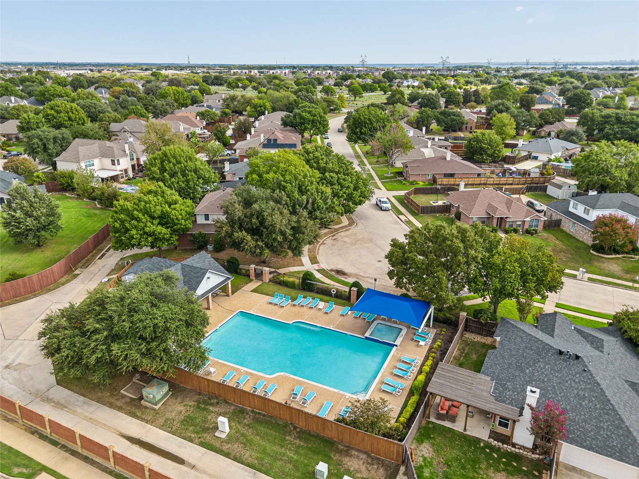 Single Family Residence For Sale in Denton County , 1524 Fairfield Court, Lewisville, Texas 75077, 4 Bedroom, 2 Bathroom, 2 Garage spaces, 2,069 Sqft, built in 1996, mls#21409169, Real Estate Agent in Lewisville, Homes For Sale in Denton county, Homes For Sale in Lewisville, Realtor in Lewisville Texas, Real Estate Brokerage Independent Realty Texas, Luminita Cordes Realtor