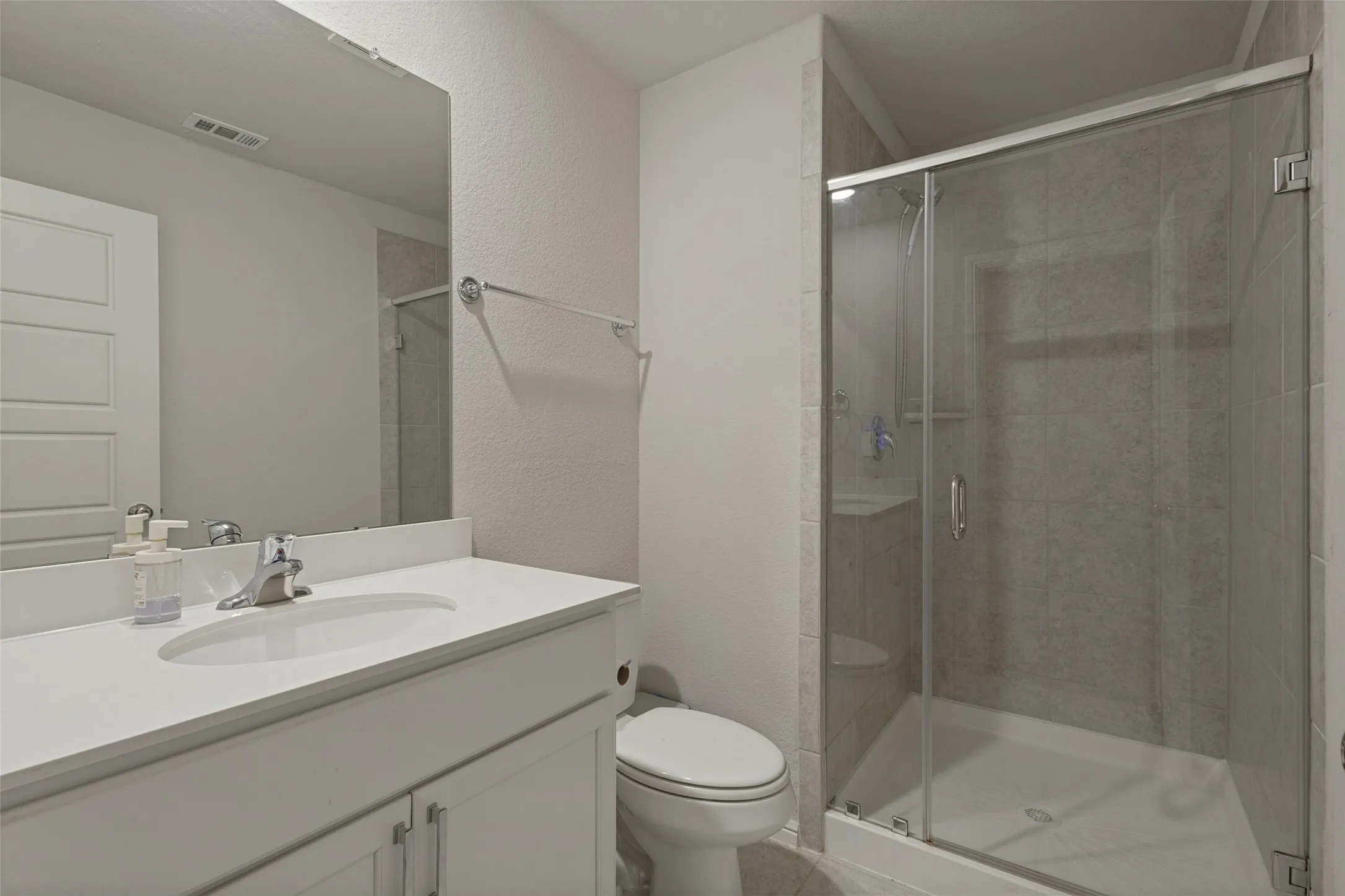 Single Family Residence For Sale in Collin County , 205 Miramar Avenue, Melissa, Texas 75454, 4 Bedroom, 3 Bathroom, 2 Garage spaces, 2,145 Sqft, built in 2021, mls#21412692, Real Estate Agent in Melissa, Homes For Sale in Collin county, Homes For Sale in Melissa, Realtor in Melissa Texas, Real Estate Brokerage Independent Realty Texas, Luminita Cordes Realtor