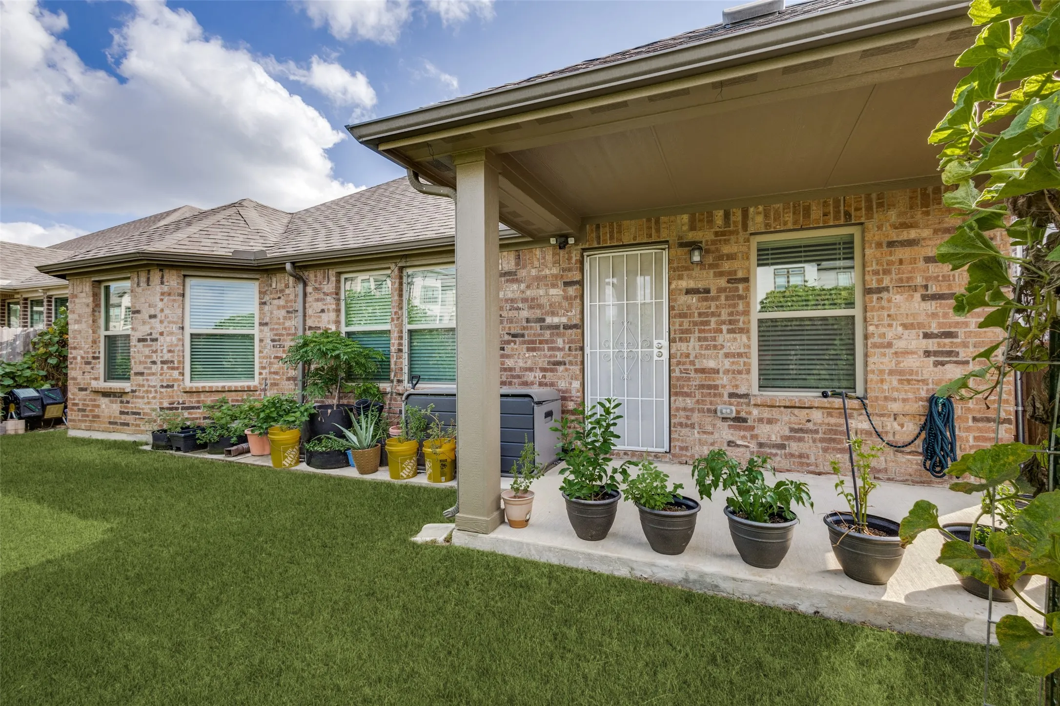 Single Family Residence For Sale in Collin County , 205 Miramar Avenue, Melissa, Texas 75454, 4 Bedroom, 3 Bathroom, 2 Garage spaces, 2,145 Sqft, built in 2021, mls#21412692, Real Estate Agent in Melissa, Homes For Sale in Collin county, Homes For Sale in Melissa, Realtor in Melissa Texas, Real Estate Brokerage Independent Realty Texas, Luminita Cordes Realtor