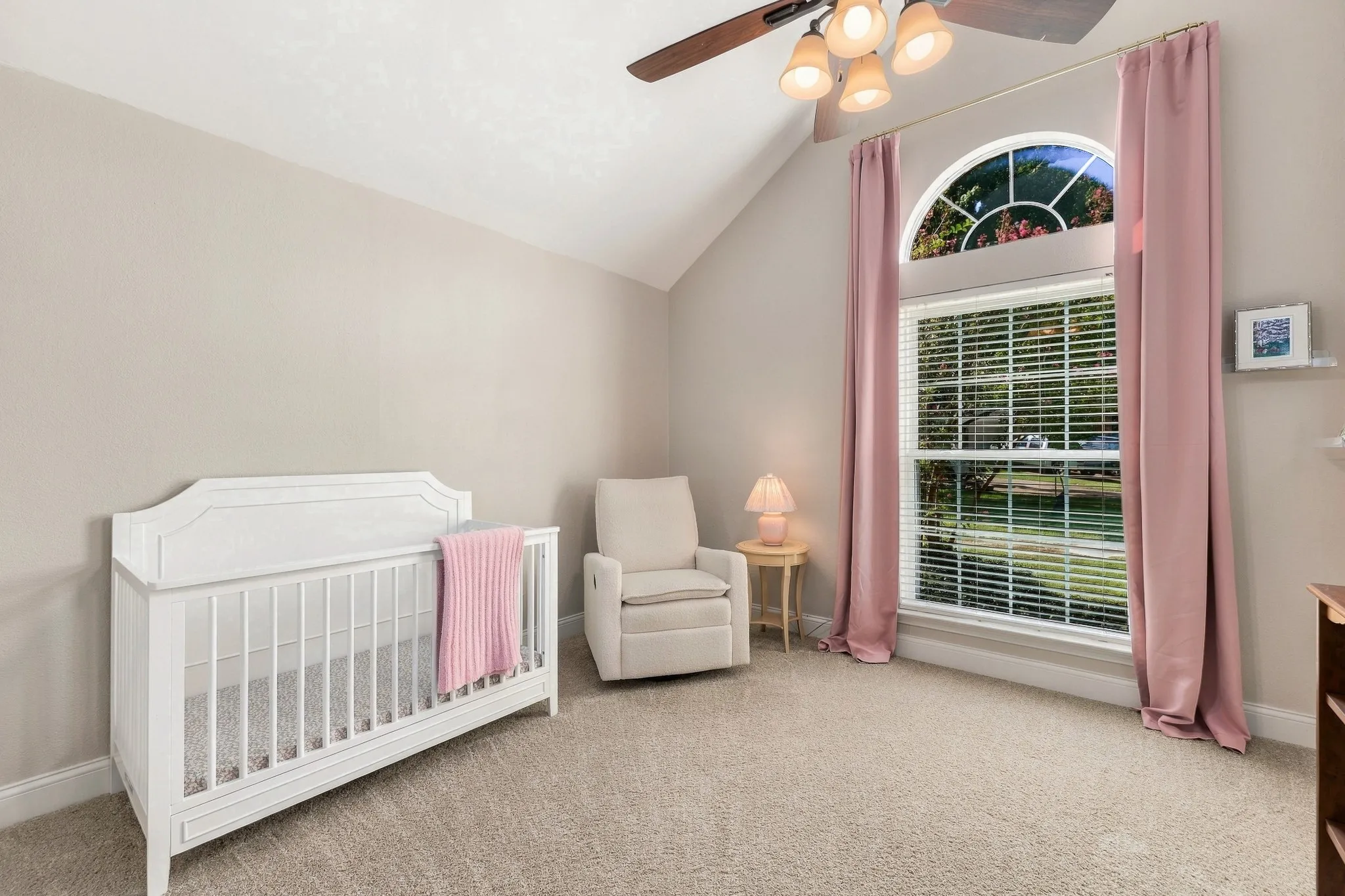 Single Family Residence For Sale in Tarrant County , 7704 Sagebrush Court S, North Richland Hills, Texas 76182, 4 Bedroom, 2 Bathroom, 2 Garage spaces, 1,977 Sqft, built in 1990, mls#21411147, Real Estate Agent in North Richland Hills, Homes For Sale in Tarrant county, Homes For Sale in North Richland Hills, Realtor in North Richland Hills Texas, Real Estate Brokerage Independent Realty Texas, Luminita Cordes Realtor