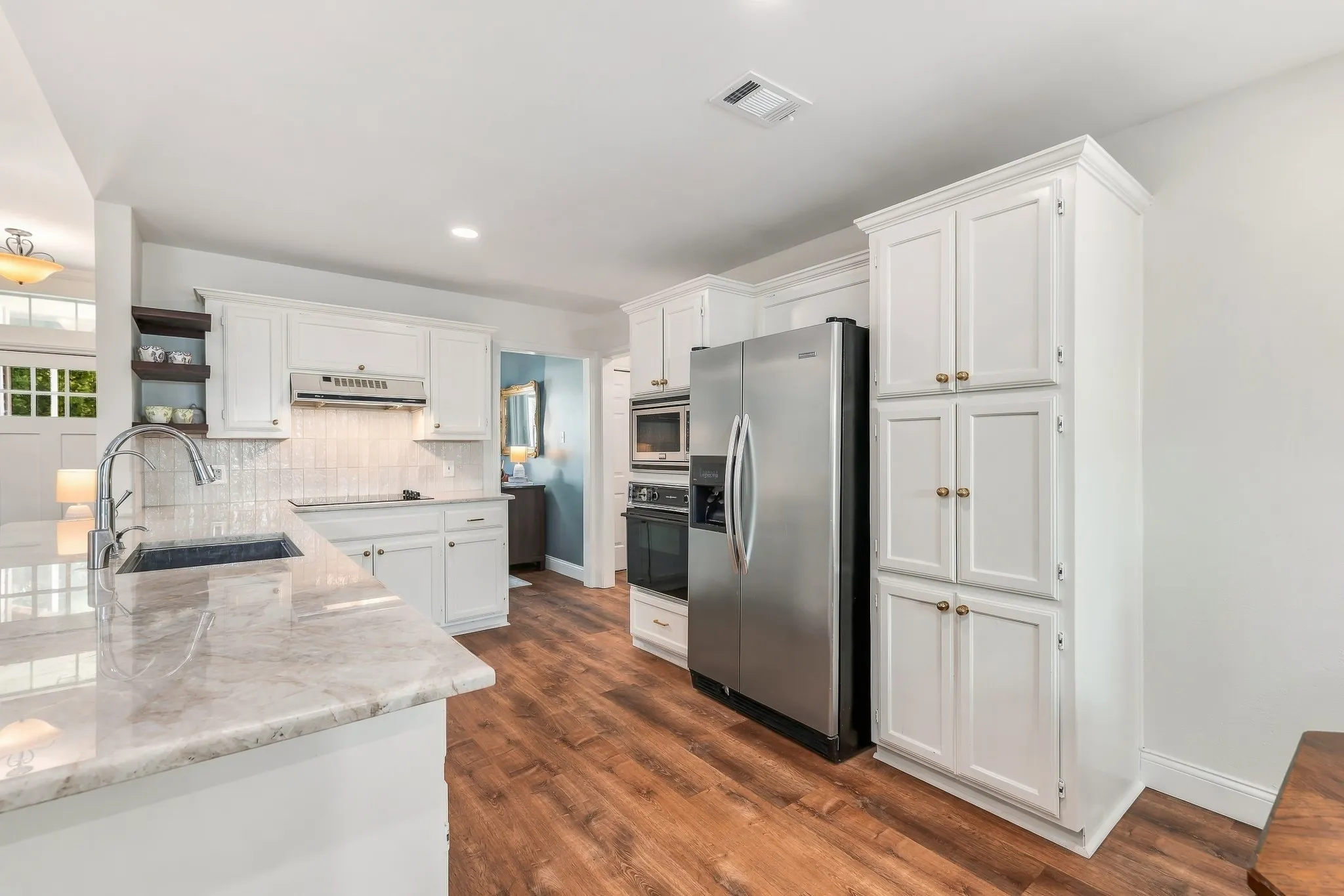 Single Family Residence For Sale in Tarrant County , 7704 Sagebrush Court S, North Richland Hills, Texas 76182, 4 Bedroom, 2 Bathroom, 2 Garage spaces, 1,977 Sqft, built in 1990, mls#21411147, Real Estate Agent in North Richland Hills, Homes For Sale in Tarrant county, Homes For Sale in North Richland Hills, Realtor in North Richland Hills Texas, Real Estate Brokerage Independent Realty Texas, Luminita Cordes Realtor