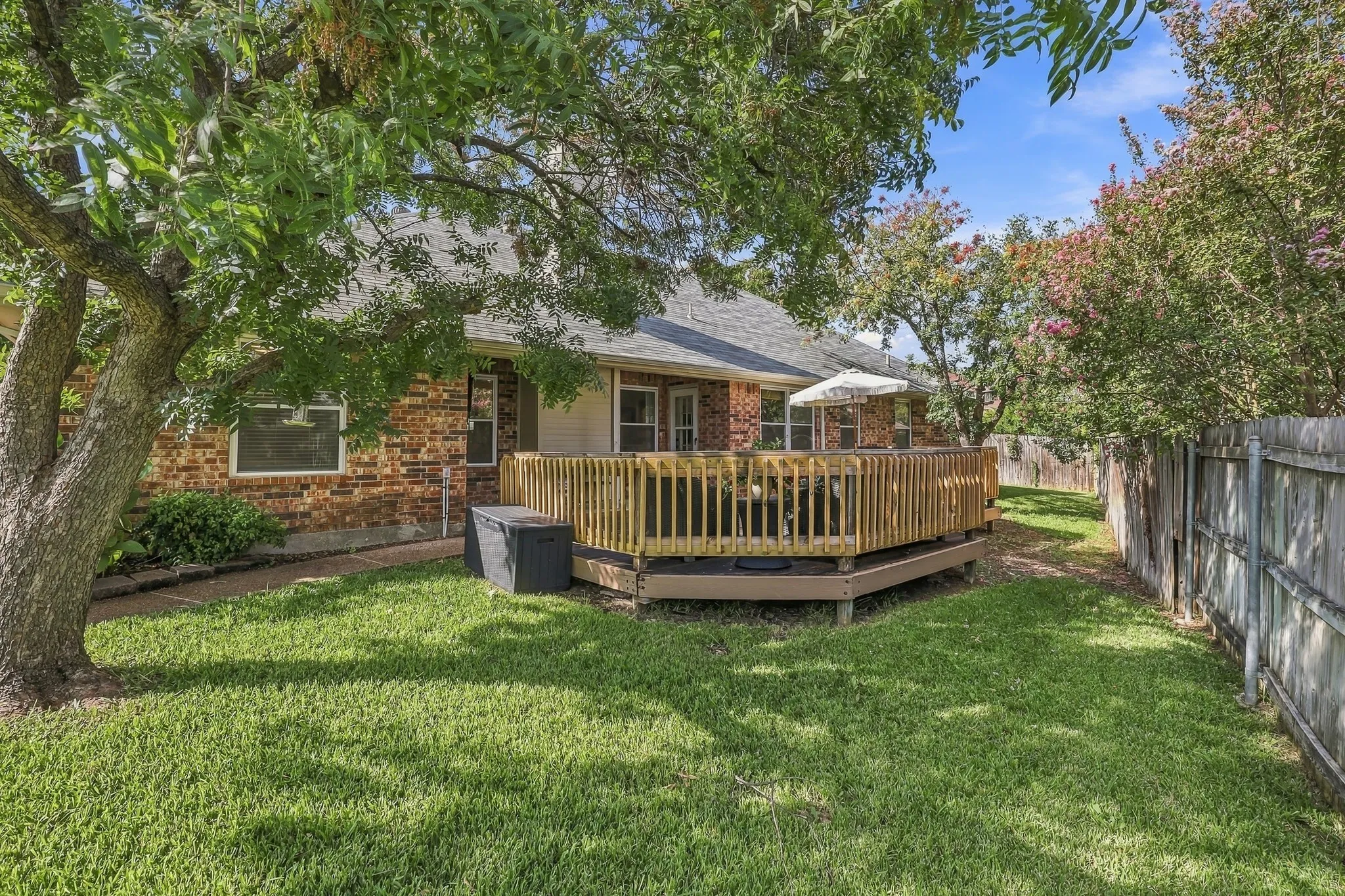 Single Family Residence For Sale in Tarrant County , 7704 Sagebrush Court S, North Richland Hills, Texas 76182, 4 Bedroom, 2 Bathroom, 2 Garage spaces, 1,977 Sqft, built in 1990, mls#21411147, Real Estate Agent in North Richland Hills, Homes For Sale in Tarrant county, Homes For Sale in North Richland Hills, Realtor in North Richland Hills Texas, Real Estate Brokerage Independent Realty Texas, Luminita Cordes Realtor