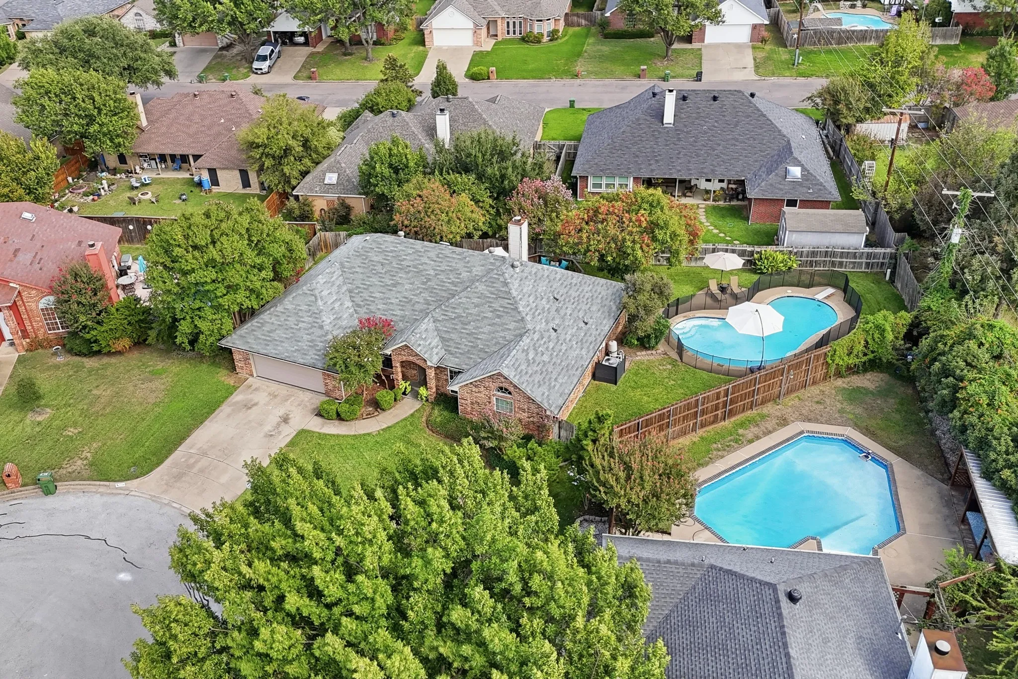 Single Family Residence For Sale in Tarrant County , 7704 Sagebrush Court S, North Richland Hills, Texas 76182, 4 Bedroom, 2 Bathroom, 2 Garage spaces, 1,977 Sqft, built in 1990, mls#21411147, Real Estate Agent in North Richland Hills, Homes For Sale in Tarrant county, Homes For Sale in North Richland Hills, Realtor in North Richland Hills Texas, Real Estate Brokerage Independent Realty Texas, Luminita Cordes Realtor
