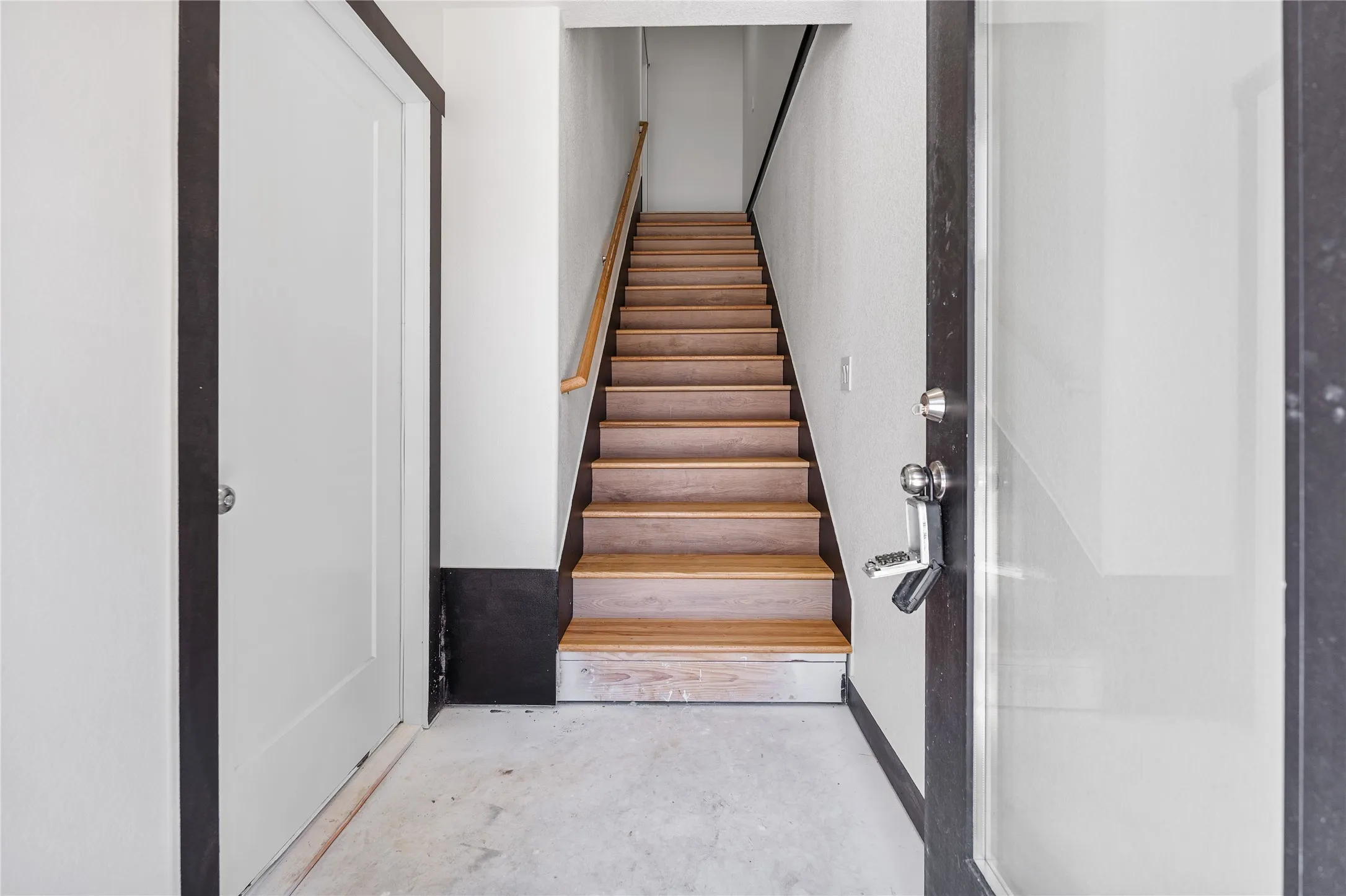 Townhouse For Rent in Tarrant County , 2508 Race Street, Fort Worth, Texas 76111, 1 Bedroom, 1 Bathroom, 1 Garage spaces, 700 Sqft, built in 2026, mls#21408234, Real Estate Agent in Fort Worth, Homes For Rent in Tarrant county, Homes For Rent in Fort Worth, Realtor in Fort Worth Texas, Real Estate Brokerage Independent Realty Texas, Luminita Cordes Realtor