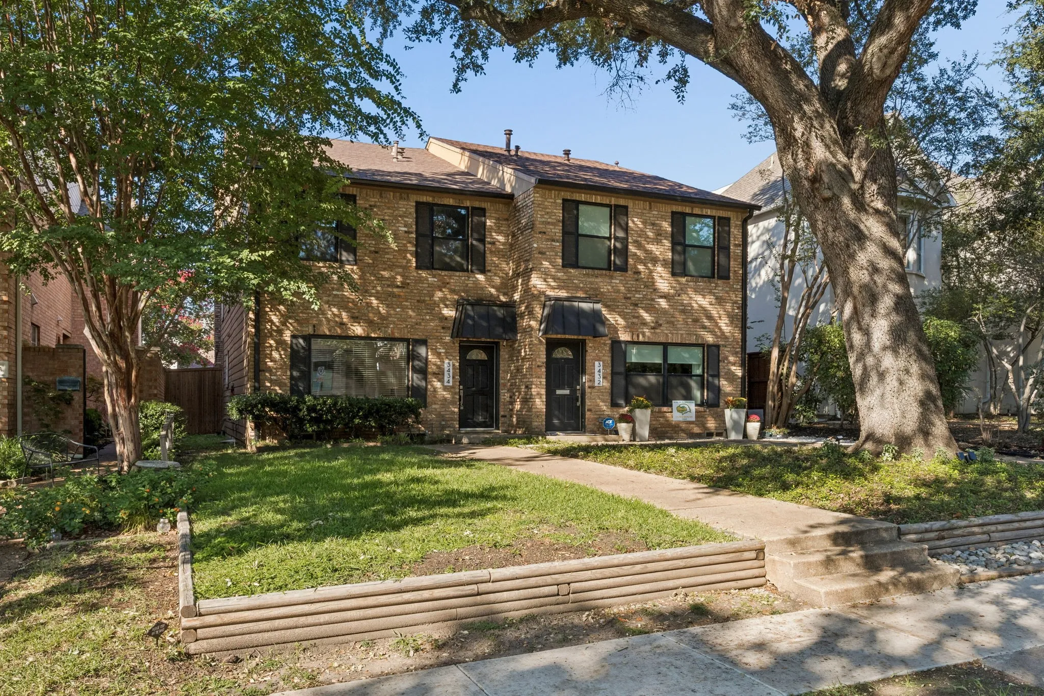 Single Family Residence For Sale in Dallas County , 3434 Granada Avenue, University Park, Texas 75205, 2 Bedroom, 3 Bathroom, 1 Garage spaces, 1,776 Sqft, built in 1978, mls#21392775, Real Estate Agent in University Park, Homes For Sale in Dallas county, Homes For Sale in University Park, Realtor in University Park Texas, Real Estate Brokerage Independent Realty Texas, Luminita Cordes Realtor