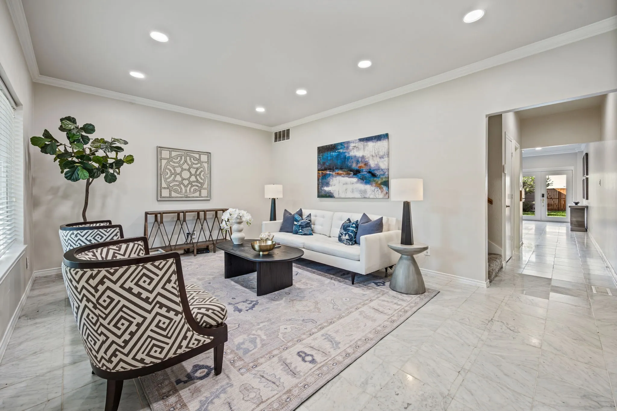 Single Family Residence For Sale in Dallas County , 3434 Granada Avenue, University Park, Texas 75205, 2 Bedroom, 3 Bathroom, 1 Garage spaces, 1,776 Sqft, built in 1978, mls#21392775, Real Estate Agent in University Park, Homes For Sale in Dallas county, Homes For Sale in University Park, Realtor in University Park Texas, Real Estate Brokerage Independent Realty Texas, Luminita Cordes Realtor