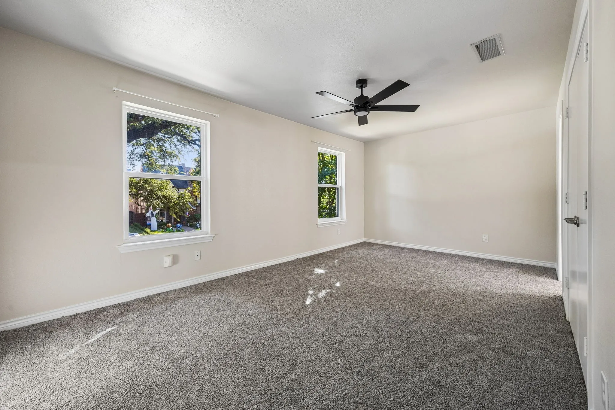 Single Family Residence For Sale in Dallas County , 3434 Granada Avenue, University Park, Texas 75205, 2 Bedroom, 3 Bathroom, 1 Garage spaces, 1,776 Sqft, built in 1978, mls#21392775, Real Estate Agent in University Park, Homes For Sale in Dallas county, Homes For Sale in University Park, Realtor in University Park Texas, Real Estate Brokerage Independent Realty Texas, Luminita Cordes Realtor