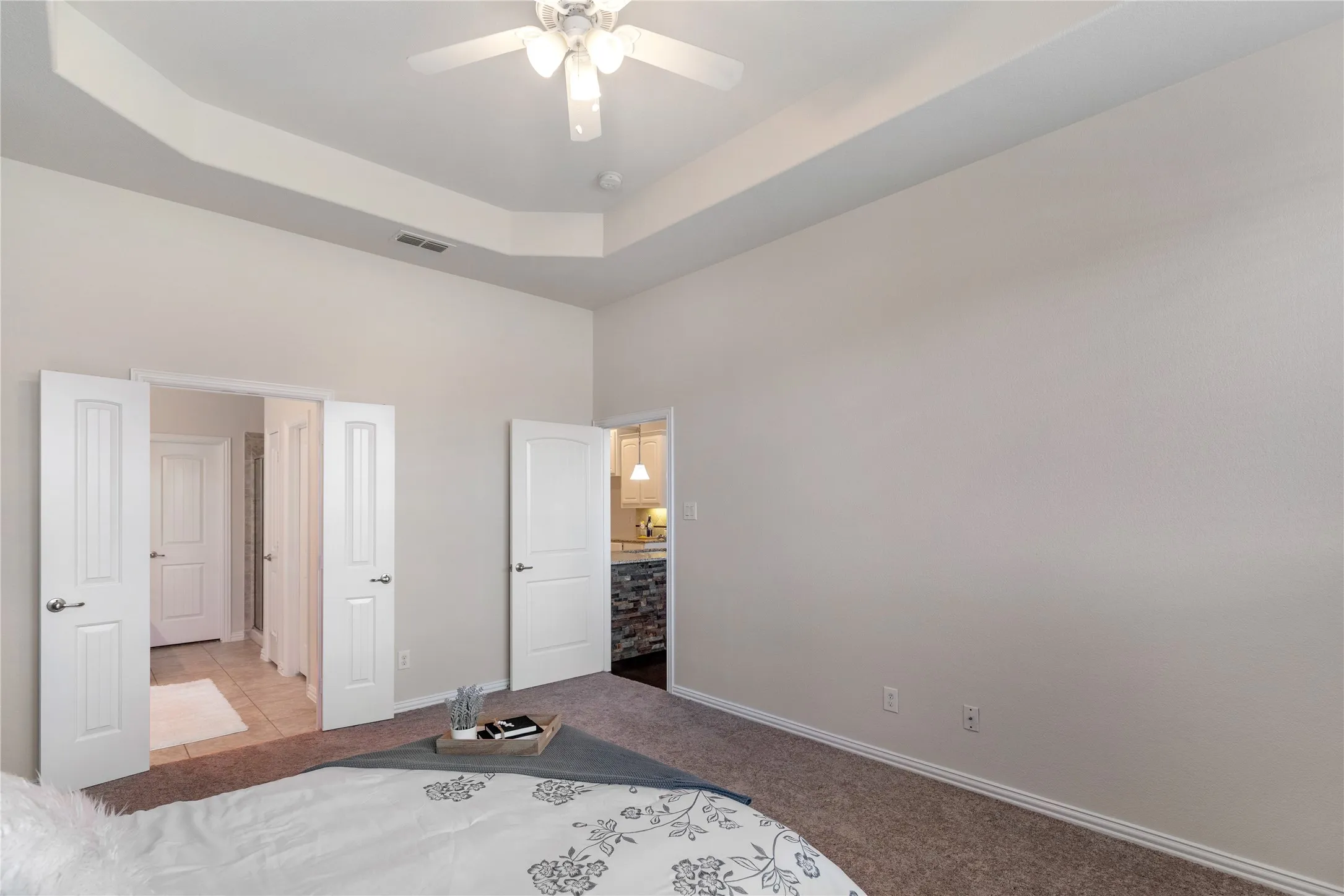 Single Family Residence For Sale in Tarrant County , 10324 Barbuda Trail, Fort Worth, Texas 76244, 4 Bedroom, 3 Bathroom, 2 Garage spaces, 2,802 Sqft, built in 2015, mls#21410824, Real Estate Agent in Fort Worth, Homes For Sale in Tarrant county, Homes For Sale in Fort Worth, Realtor in Fort Worth Texas, Real Estate Brokerage Independent Realty Texas, Luminita Cordes Realtor