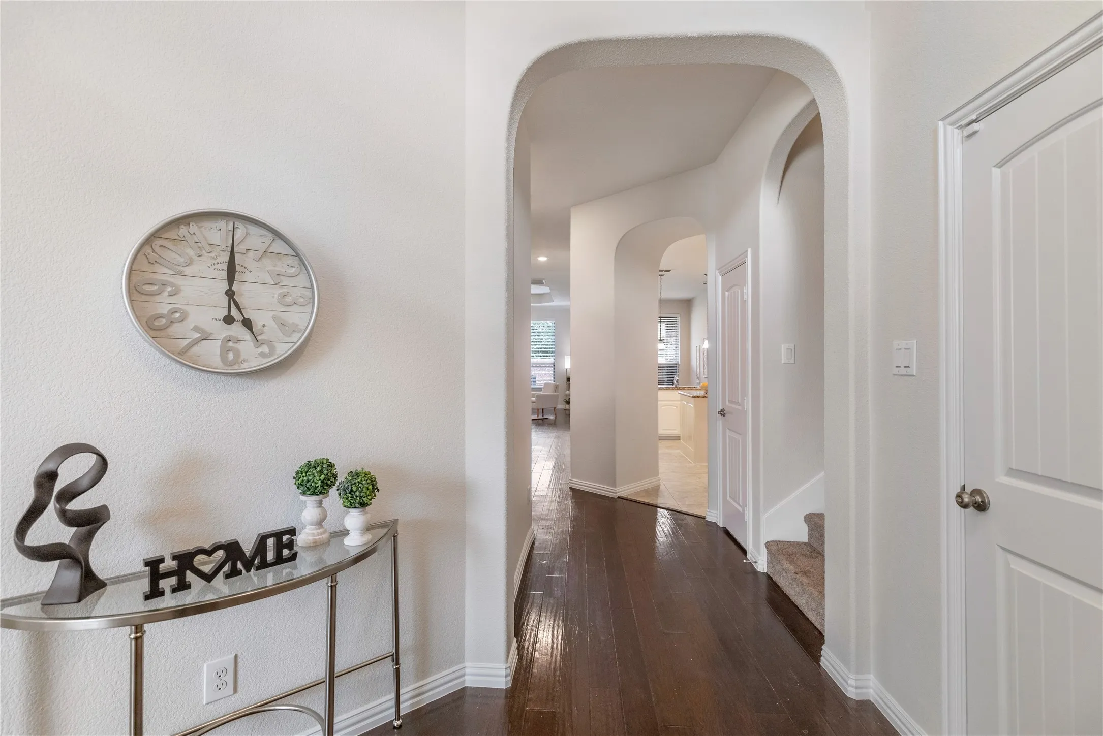 Single Family Residence For Sale in Tarrant County , 10324 Barbuda Trail, Fort Worth, Texas 76244, 4 Bedroom, 3 Bathroom, 2 Garage spaces, 2,802 Sqft, built in 2015, mls#21410824, Real Estate Agent in Fort Worth, Homes For Sale in Tarrant county, Homes For Sale in Fort Worth, Realtor in Fort Worth Texas, Real Estate Brokerage Independent Realty Texas, Luminita Cordes Realtor