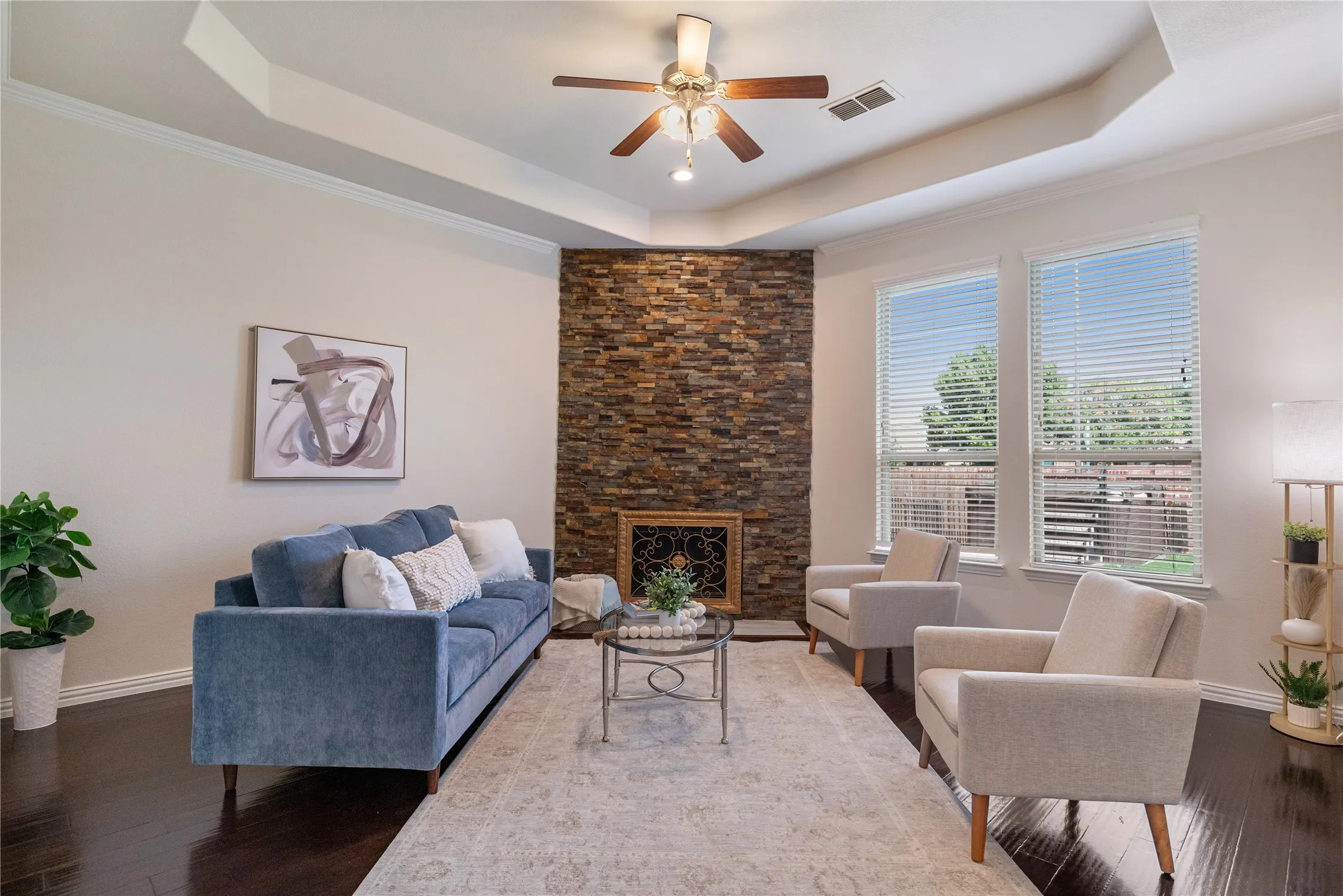 Single Family Residence For Sale in Tarrant County , 10324 Barbuda Trail, Fort Worth, Texas 76244, 4 Bedroom, 3 Bathroom, 2 Garage spaces, 2,802 Sqft, built in 2015, mls#21410824, Real Estate Agent in Fort Worth, Homes For Sale in Tarrant county, Homes For Sale in Fort Worth, Realtor in Fort Worth Texas, Real Estate Brokerage Independent Realty Texas, Luminita Cordes Realtor