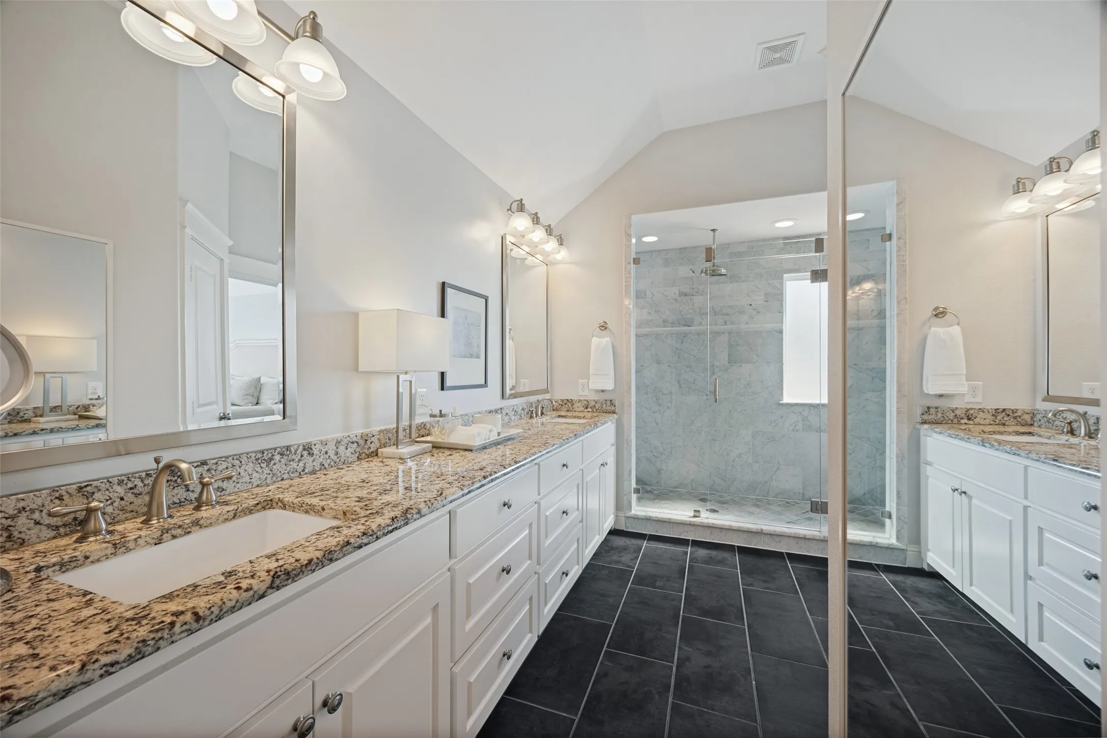 Single Family Residence For Sale in Dallas County , 730 E Main Street, Coppell, Texas 75019, 3 Bedroom, 4 Bathroom, 2 Garage spaces, 2,640 Sqft, built in 2014, mls#21407189, Real Estate Agent in Coppell, Homes For Sale in Dallas county, Homes For Sale in Coppell, Realtor in Coppell Texas, Real Estate Brokerage Independent Realty Texas, Luminita Cordes Realtor