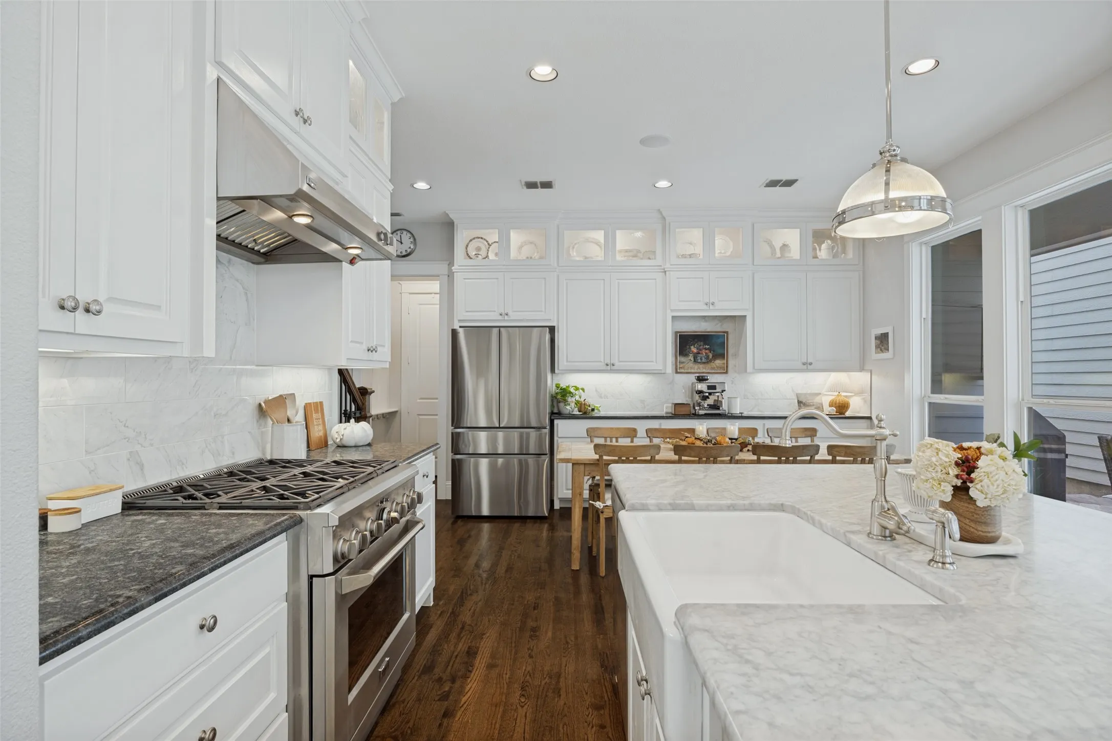 Single Family Residence For Sale in Dallas County , 730 E Main Street, Coppell, Texas 75019, 3 Bedroom, 4 Bathroom, 2 Garage spaces, 2,640 Sqft, built in 2014, mls#21407189, Real Estate Agent in Coppell, Homes For Sale in Dallas county, Homes For Sale in Coppell, Realtor in Coppell Texas, Real Estate Brokerage Independent Realty Texas, Luminita Cordes Realtor