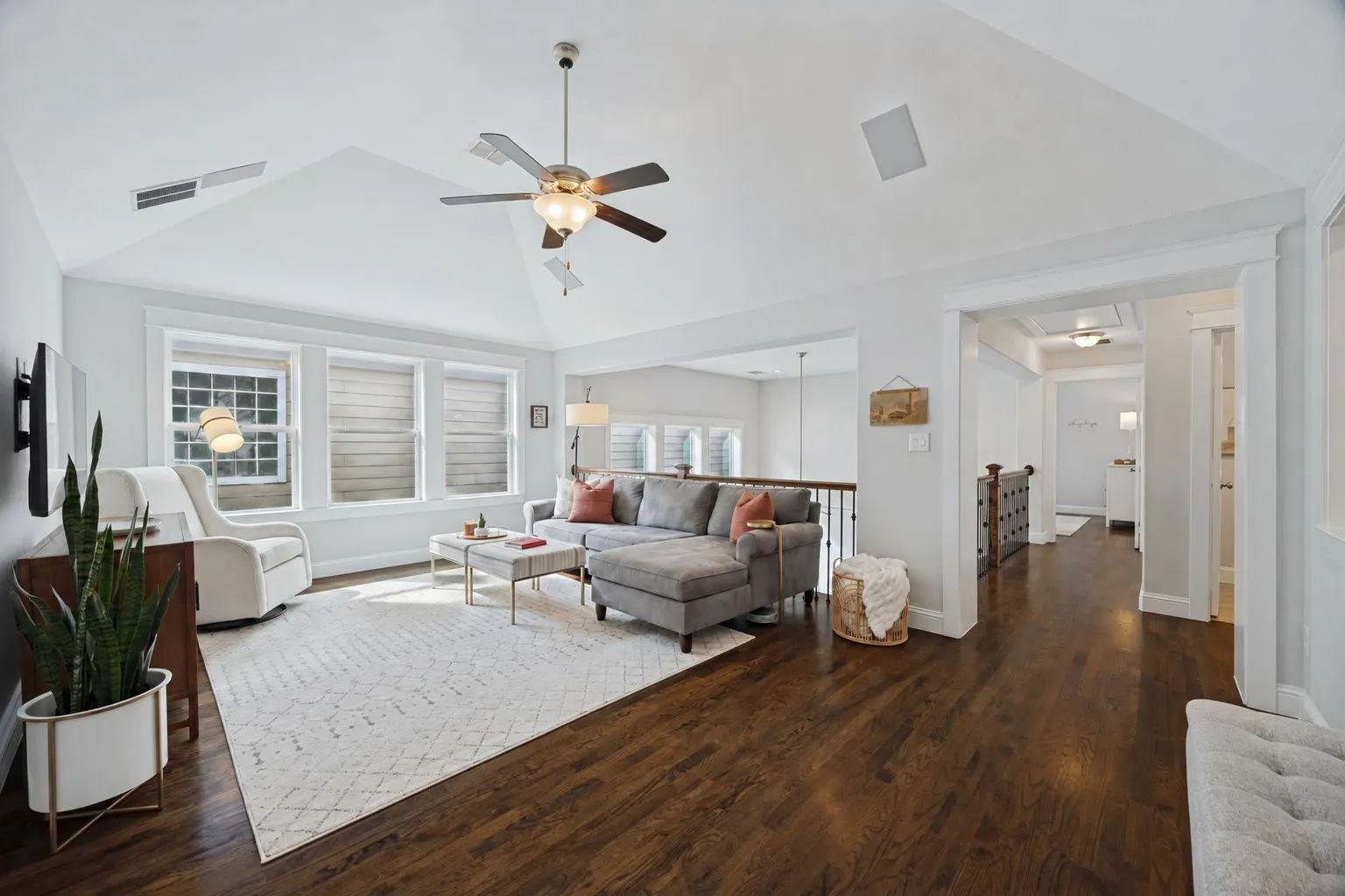 Single Family Residence For Sale in Dallas County , 730 E Main Street, Coppell, Texas 75019, 3 Bedroom, 4 Bathroom, 2 Garage spaces, 2,640 Sqft, built in 2014, mls#21407189, Real Estate Agent in Coppell, Homes For Sale in Dallas county, Homes For Sale in Coppell, Realtor in Coppell Texas, Real Estate Brokerage Independent Realty Texas, Luminita Cordes Realtor