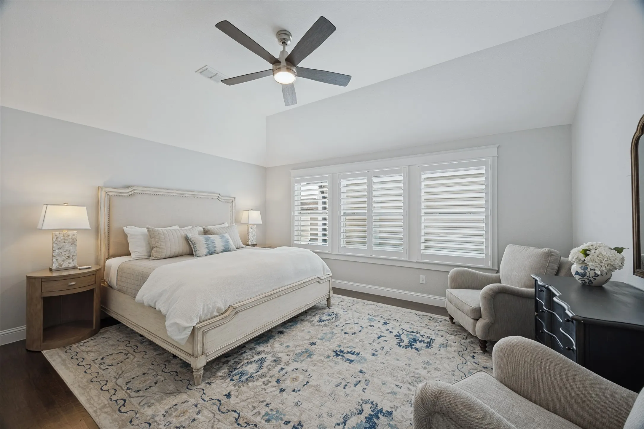 Single Family Residence For Sale in Dallas County , 730 E Main Street, Coppell, Texas 75019, 3 Bedroom, 4 Bathroom, 2 Garage spaces, 2,640 Sqft, built in 2014, mls#21407189, Real Estate Agent in Coppell, Homes For Sale in Dallas county, Homes For Sale in Coppell, Realtor in Coppell Texas, Real Estate Brokerage Independent Realty Texas, Luminita Cordes Realtor
