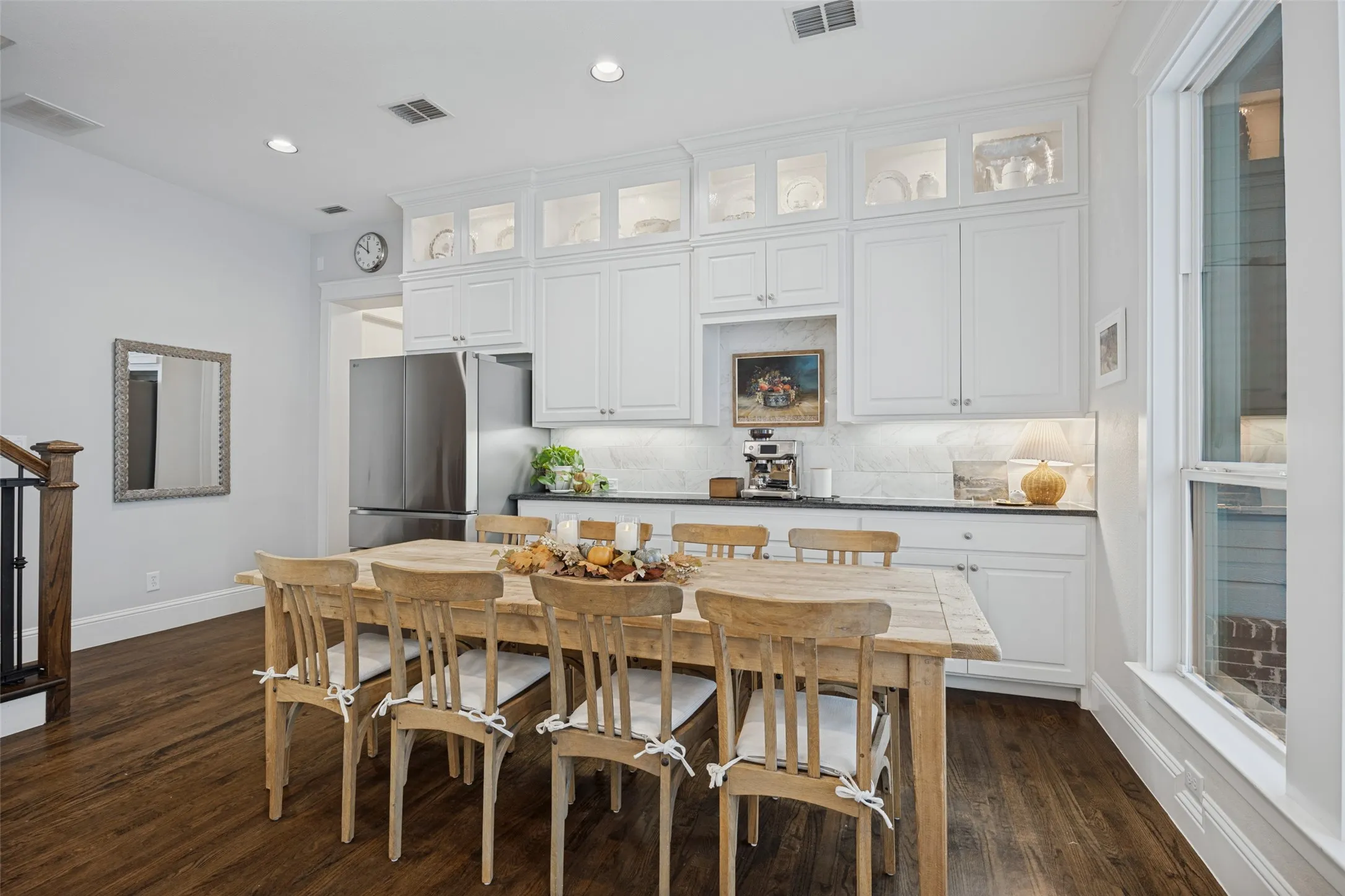 Single Family Residence For Sale in Dallas County , 730 E Main Street, Coppell, Texas 75019, 3 Bedroom, 4 Bathroom, 2 Garage spaces, 2,640 Sqft, built in 2014, mls#21407189, Real Estate Agent in Coppell, Homes For Sale in Dallas county, Homes For Sale in Coppell, Realtor in Coppell Texas, Real Estate Brokerage Independent Realty Texas, Luminita Cordes Realtor