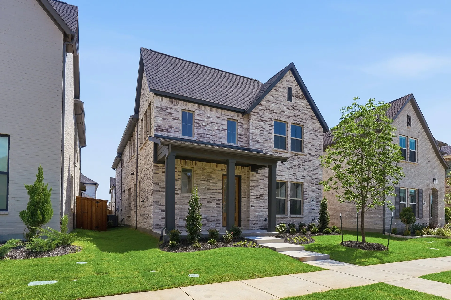 Single Family Residence For Sale in Collin County , 800 Isabel Street, Celina, Texas 75009, 4 Bedroom, 4 Bathroom, 2 Garage spaces, 2,935 Sqft, built in 2025, mls#21412733, Real Estate Agent in Celina, Homes For Sale in Collin county, Homes For Sale in Celina, Realtor in Celina Texas, Real Estate Brokerage Independent Realty Texas, Luminita Cordes Realtor
