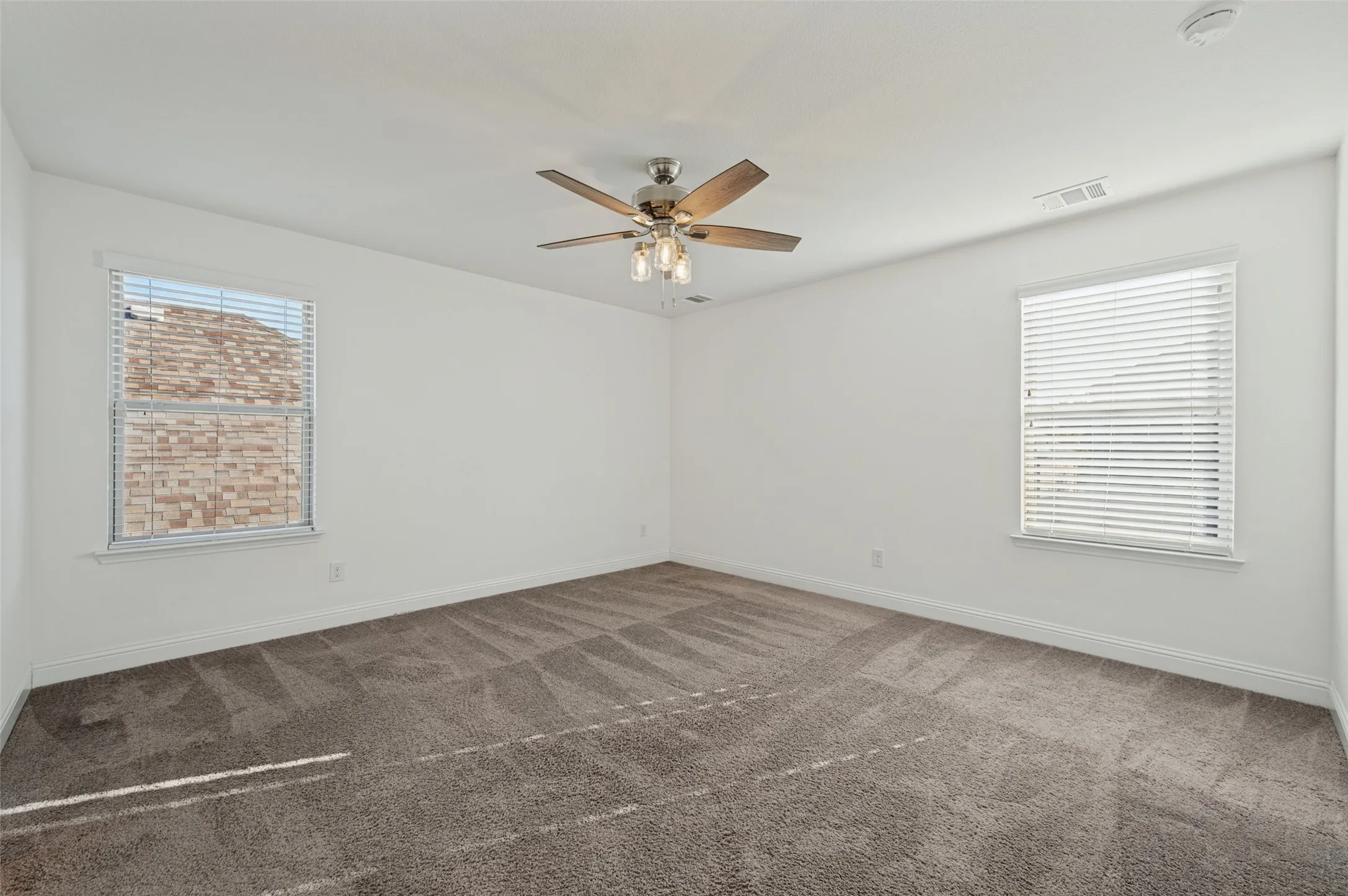 Single Family Residence For Rent in Collin County , 7940 Hickory Branch Drive, Frisco, Texas 75034, 4 Bedroom, 3 Bathroom, 2 Garage spaces, 2,586 Sqft, built in 2018, mls#21412737, Real Estate Agent in Frisco, Homes For Rent in Collin county, Homes For Rent in Frisco, Realtor in Frisco Texas, Real Estate Brokerage Independent Realty Texas, Luminita Cordes Realtor