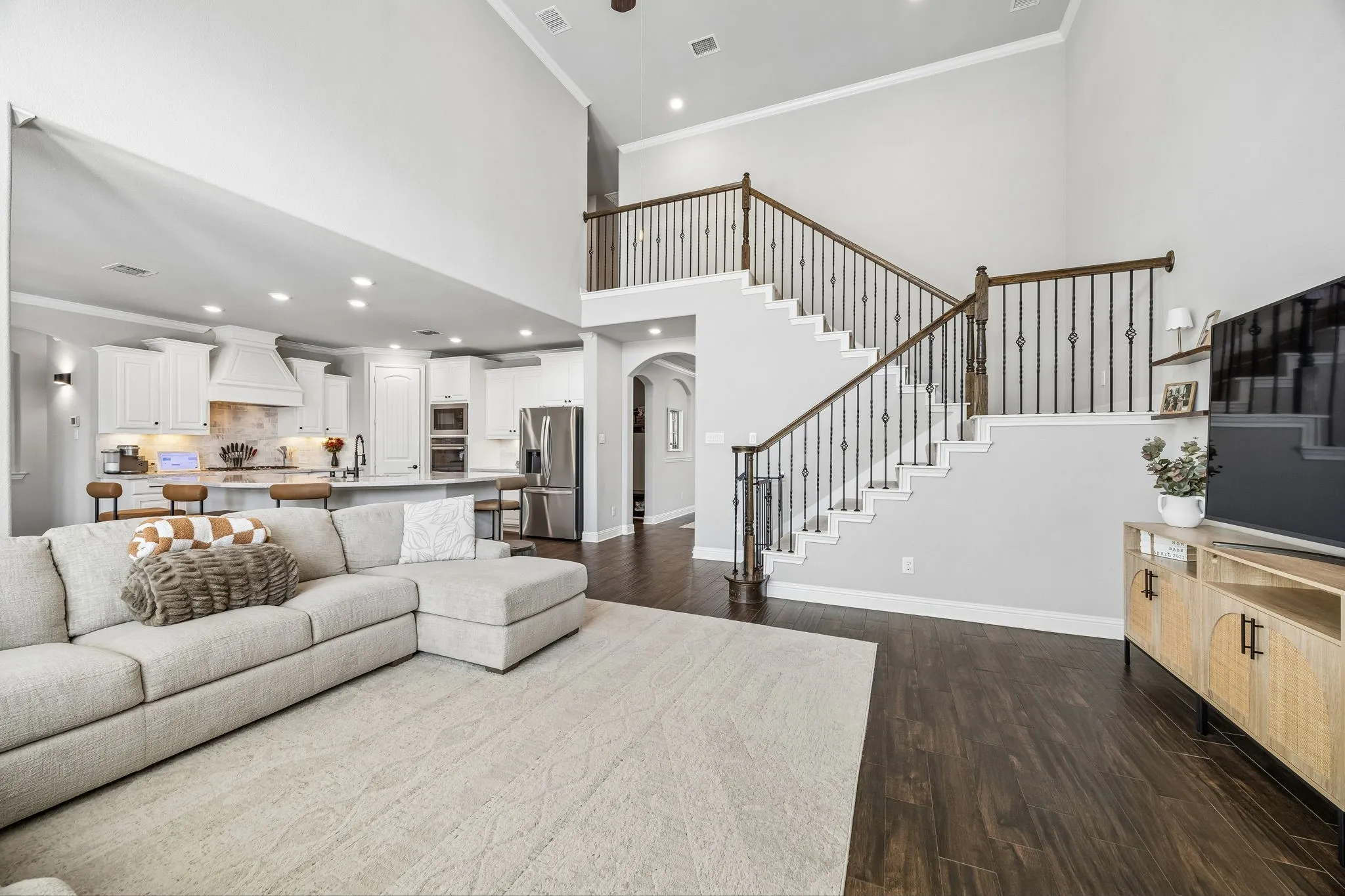 Single Family Residence For Sale in Collin County , 2816 Driftwood Creek Trail, Celina, Texas 75078, 5 Bedroom, 4 Bathroom, 2 Garage spaces, 3,382 Sqft, built in 2017, mls#21412681, Real Estate Agent in Celina, Homes For Sale in Collin county, Homes For Sale in Celina, Realtor in Celina Texas, Real Estate Brokerage Independent Realty Texas, Luminita Cordes Realtor