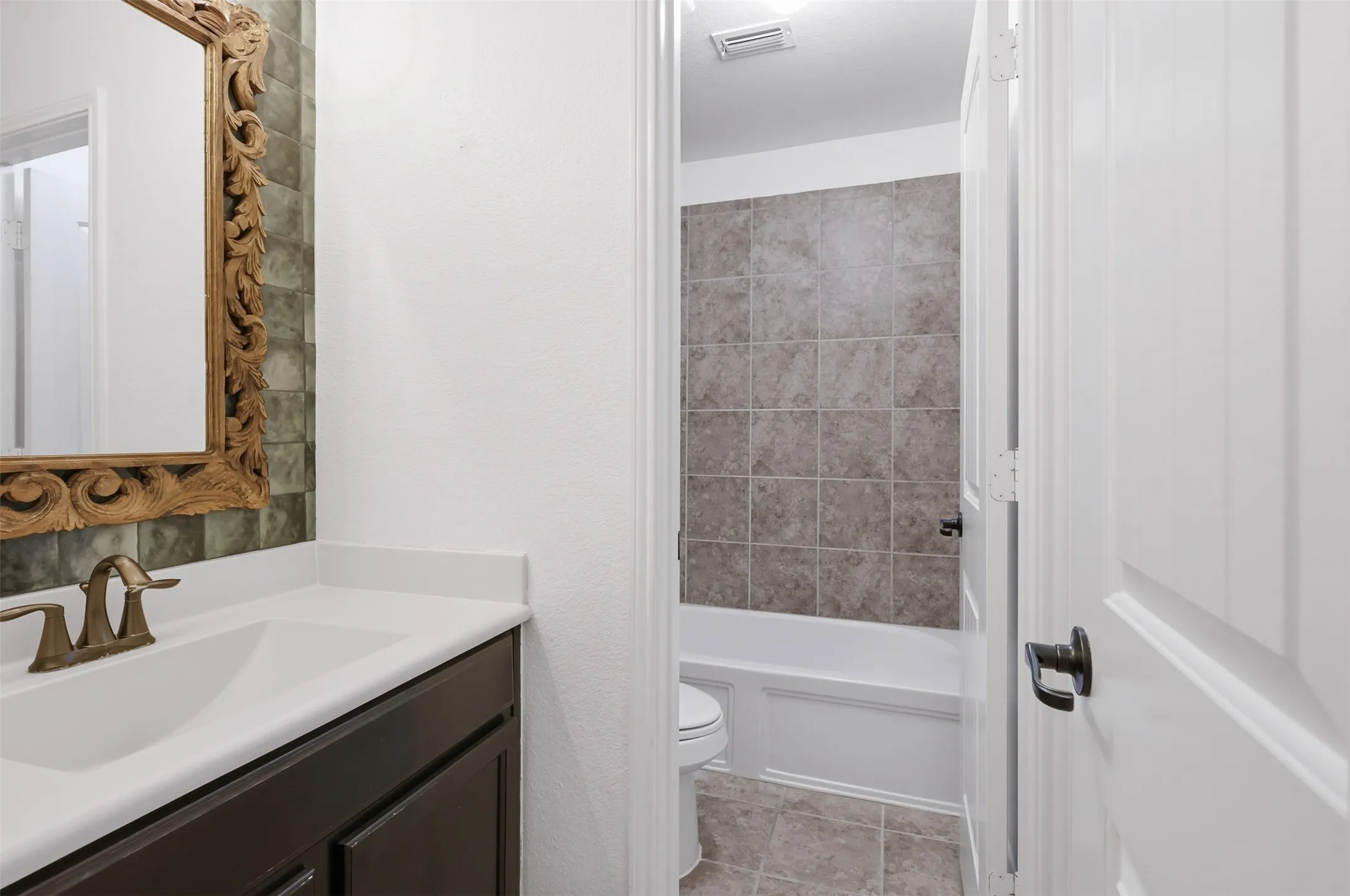 Single Family Residence For Sale in Collin County , 505 Wichita Trail, Mc Kinney, Texas 75071, 4 Bedroom, 3 Bathroom, 2 Garage spaces, 2,405 Sqft, built in 2013, mls#21412649, Real Estate Agent in Mc Kinney, Homes For Sale in Collin county, Homes For Sale in Mc Kinney, Realtor in Mc Kinney Texas, Real Estate Brokerage Independent Realty Texas, Luminita Cordes Realtor