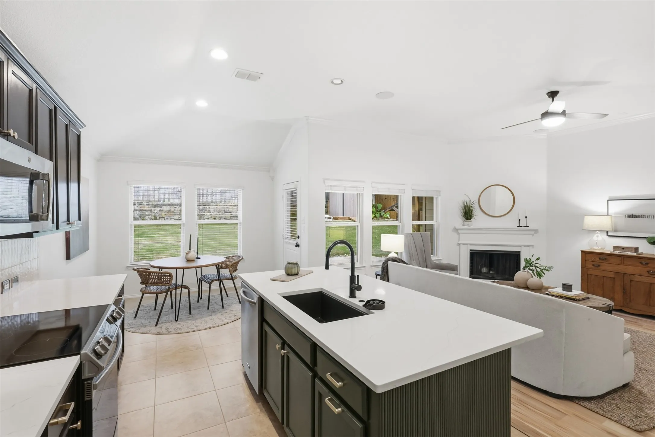 Single Family Residence For Sale in Collin County , 505 Wichita Trail, Mc Kinney, Texas 75071, 4 Bedroom, 3 Bathroom, 2 Garage spaces, 2,405 Sqft, built in 2013, mls#21412649, Real Estate Agent in Mc Kinney, Homes For Sale in Collin county, Homes For Sale in Mc Kinney, Realtor in Mc Kinney Texas, Real Estate Brokerage Independent Realty Texas, Luminita Cordes Realtor