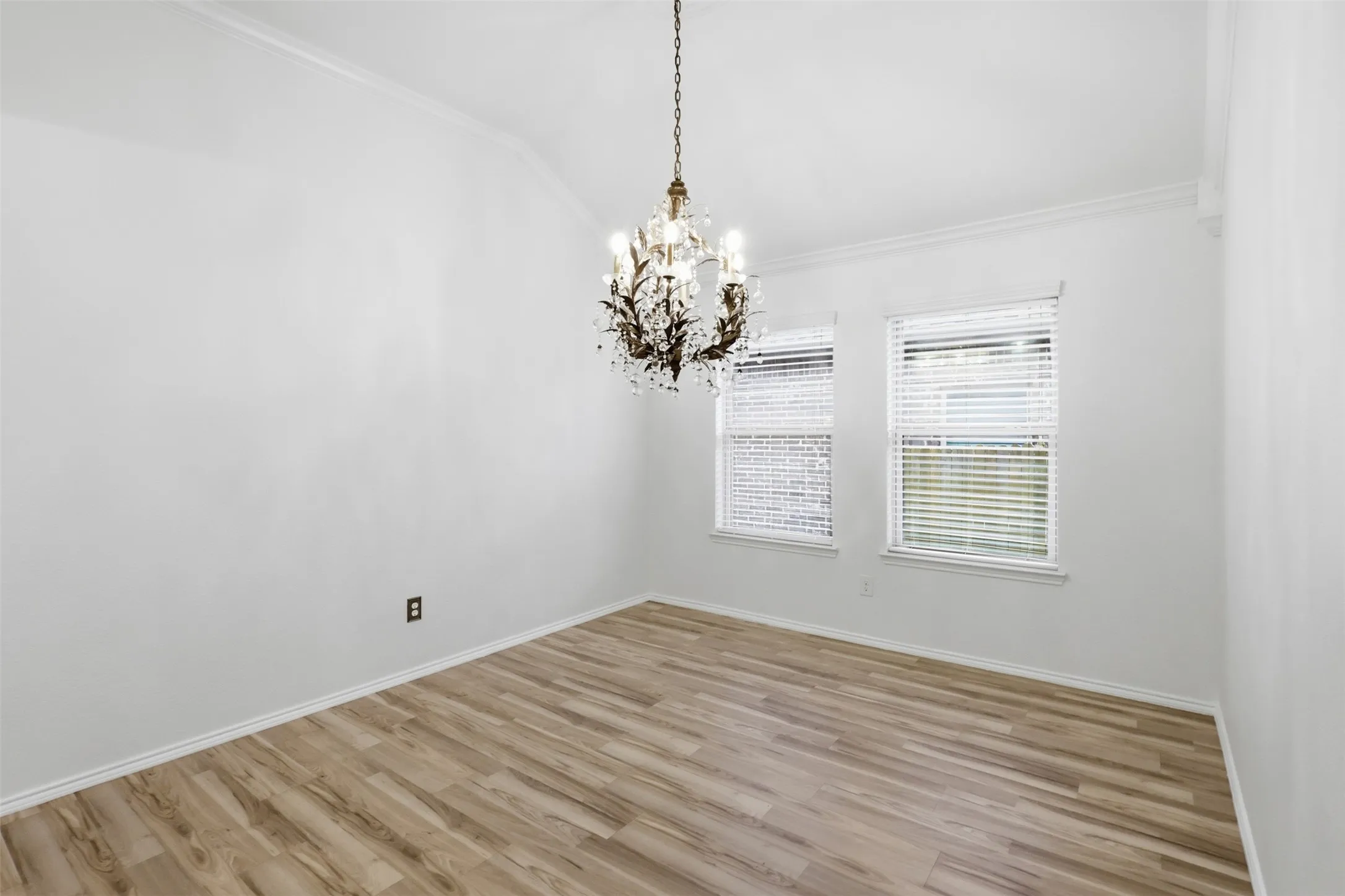 Single Family Residence For Sale in Collin County , 505 Wichita Trail, Mc Kinney, Texas 75071, 4 Bedroom, 3 Bathroom, 2 Garage spaces, 2,405 Sqft, built in 2013, mls#21412649, Real Estate Agent in Mc Kinney, Homes For Sale in Collin county, Homes For Sale in Mc Kinney, Realtor in Mc Kinney Texas, Real Estate Brokerage Independent Realty Texas, Luminita Cordes Realtor