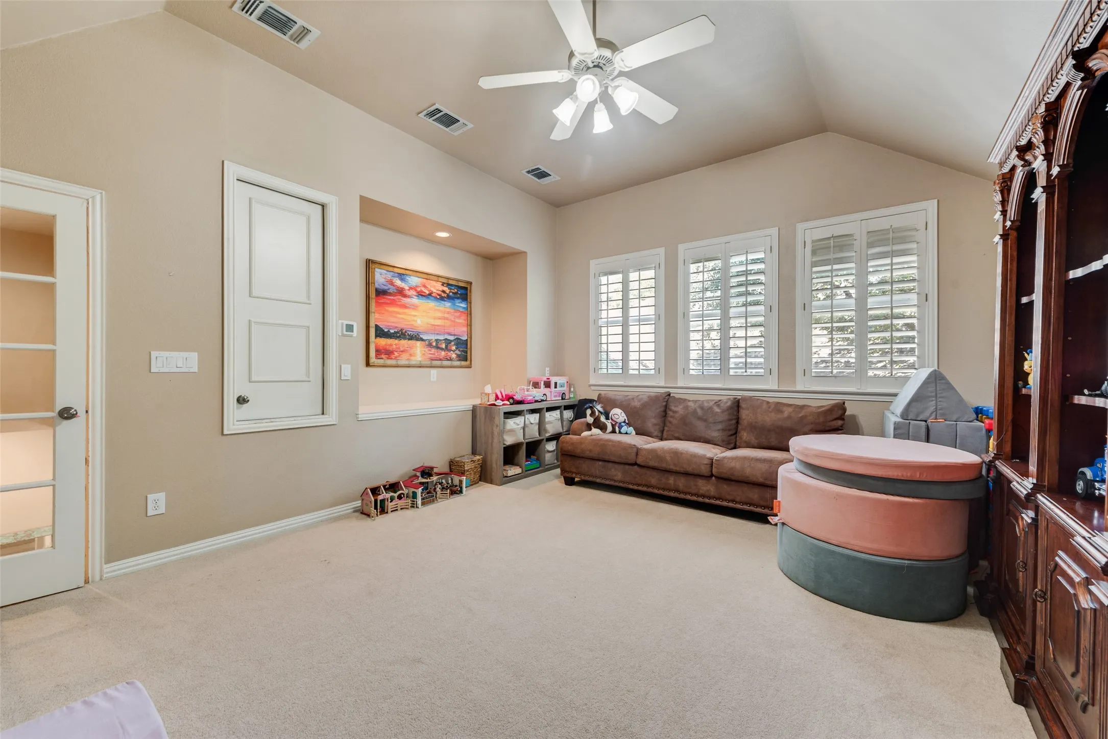 Single Family Residence For Sale in Denton County , 4779 Mira Vista Drive, Frisco, Texas 75034, 4 Bedroom, 3 Bathroom, 3 Garage spaces, 3,239 Sqft, built in 1999, mls#21411021, Real Estate Agent in Frisco, Homes For Sale in Denton county, Homes For Sale in Frisco, Realtor in Frisco Texas, Real Estate Brokerage Independent Realty Texas, Luminita Cordes Realtor