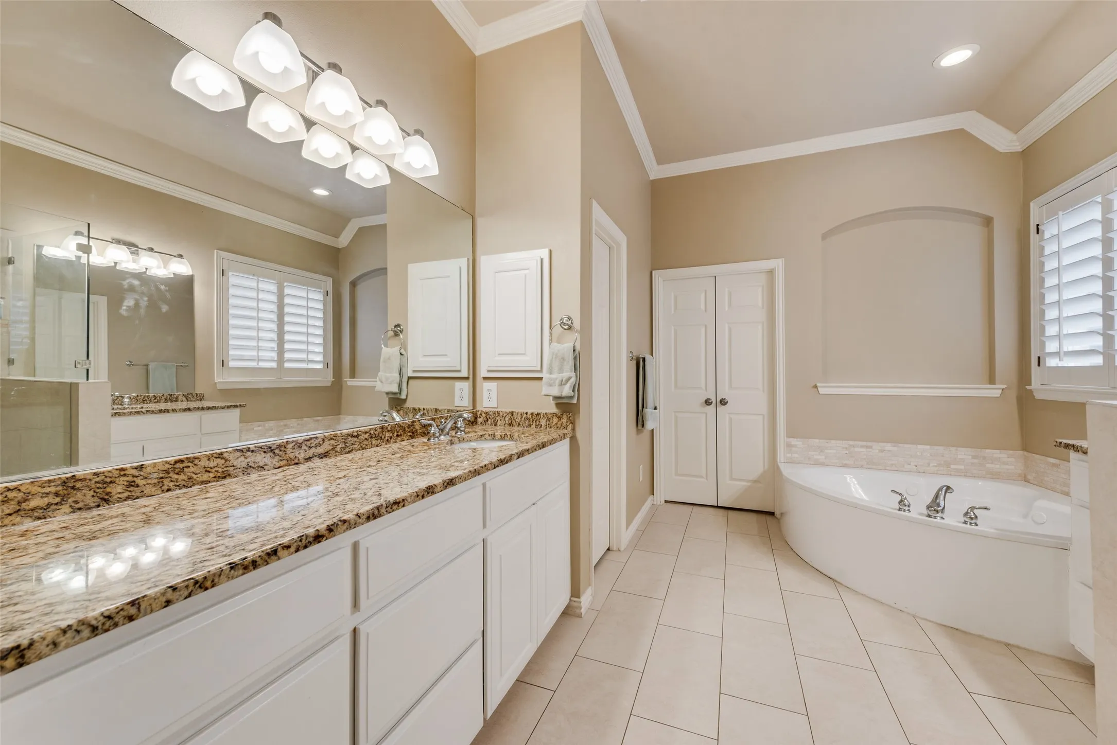Single Family Residence For Sale in Denton County , 4779 Mira Vista Drive, Frisco, Texas 75034, 4 Bedroom, 3 Bathroom, 3 Garage spaces, 3,239 Sqft, built in 1999, mls#21411021, Real Estate Agent in Frisco, Homes For Sale in Denton county, Homes For Sale in Frisco, Realtor in Frisco Texas, Real Estate Brokerage Independent Realty Texas, Luminita Cordes Realtor