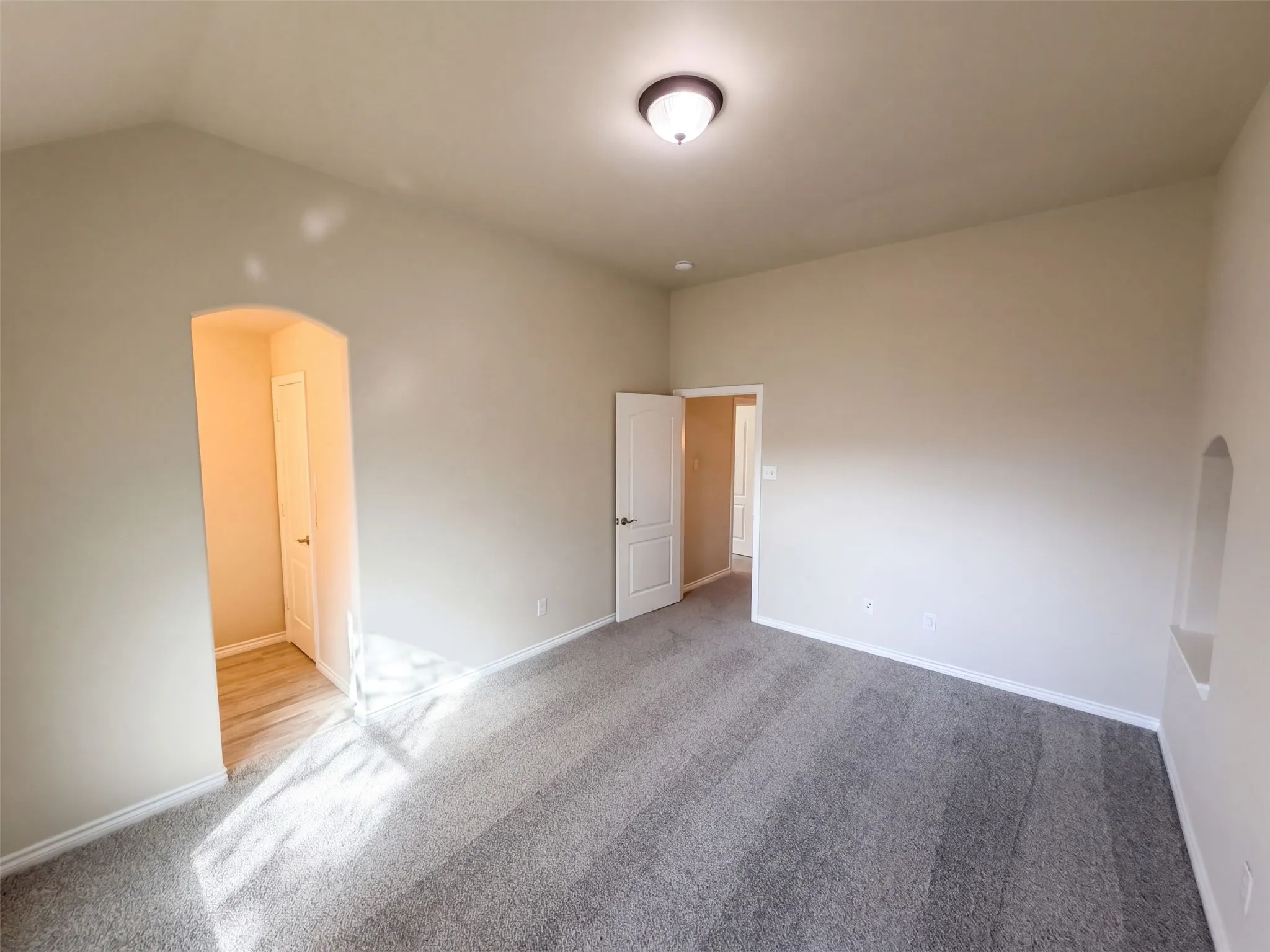 Single Family Residence For Sale in Tarrant County , 12272 Indian Creek Drive, Fort Worth, Texas 76179, 5 Bedroom, 4 Bathroom, 3 Garage spaces, 4,203 Sqft, built in 2007, mls#21412791, Real Estate Agent in Fort Worth, Homes For Sale in Tarrant county, Homes For Sale in Fort Worth, Realtor in Fort Worth Texas, Real Estate Brokerage Independent Realty Texas, Luminita Cordes Realtor