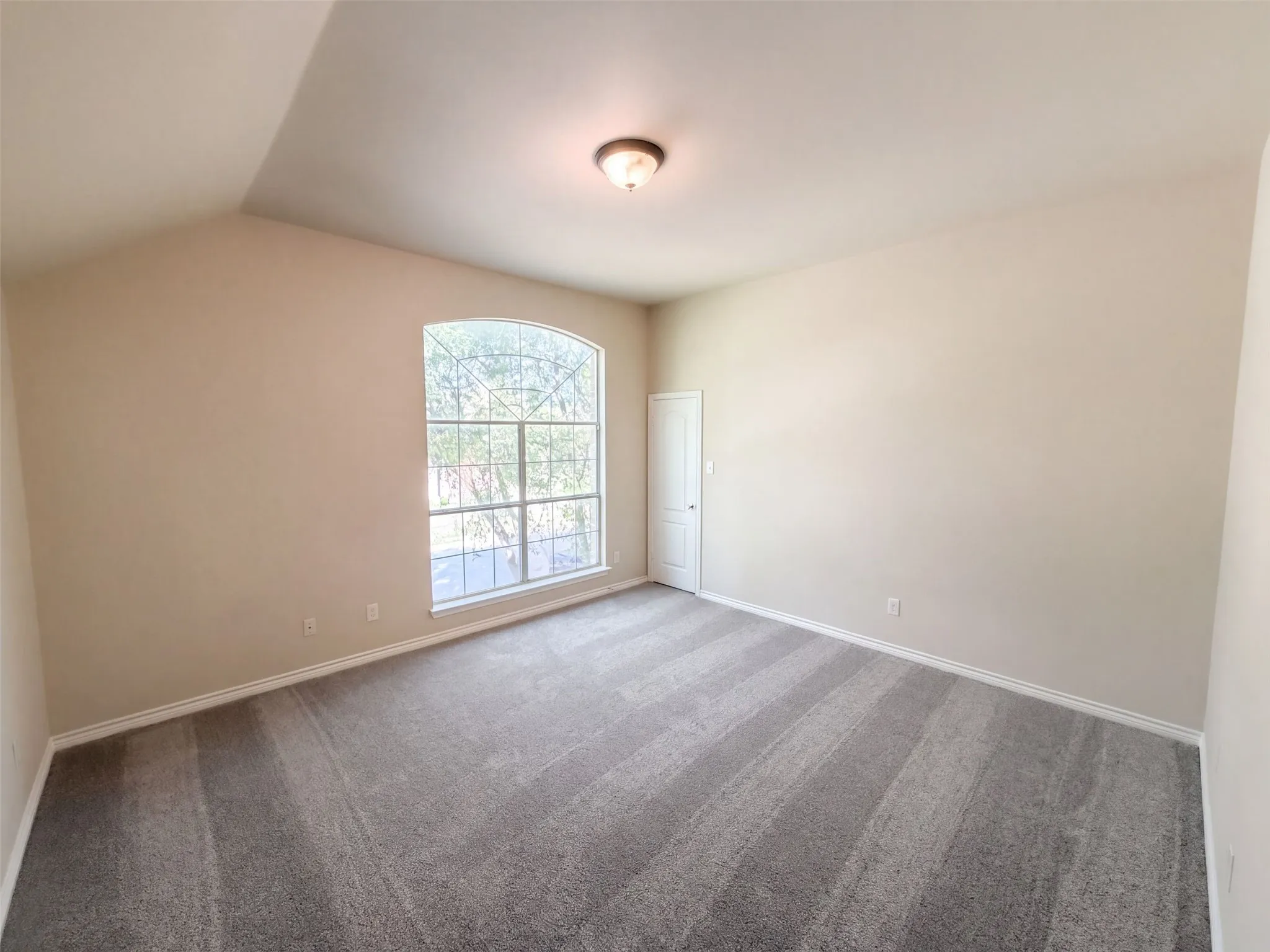 Single Family Residence For Sale in Tarrant County , 12272 Indian Creek Drive, Fort Worth, Texas 76179, 5 Bedroom, 4 Bathroom, 3 Garage spaces, 4,203 Sqft, built in 2007, mls#21412791, Real Estate Agent in Fort Worth, Homes For Sale in Tarrant county, Homes For Sale in Fort Worth, Realtor in Fort Worth Texas, Real Estate Brokerage Independent Realty Texas, Luminita Cordes Realtor