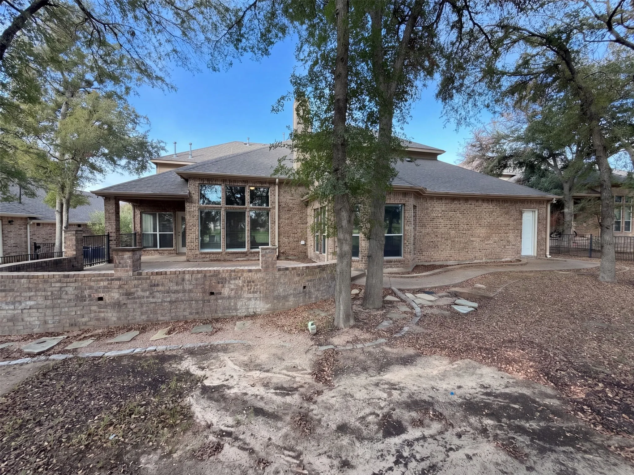 Single Family Residence For Sale in Tarrant County , 12272 Indian Creek Drive, Fort Worth, Texas 76179, 5 Bedroom, 4 Bathroom, 3 Garage spaces, 4,203 Sqft, built in 2007, mls#21412791, Real Estate Agent in Fort Worth, Homes For Sale in Tarrant county, Homes For Sale in Fort Worth, Realtor in Fort Worth Texas, Real Estate Brokerage Independent Realty Texas, Luminita Cordes Realtor
