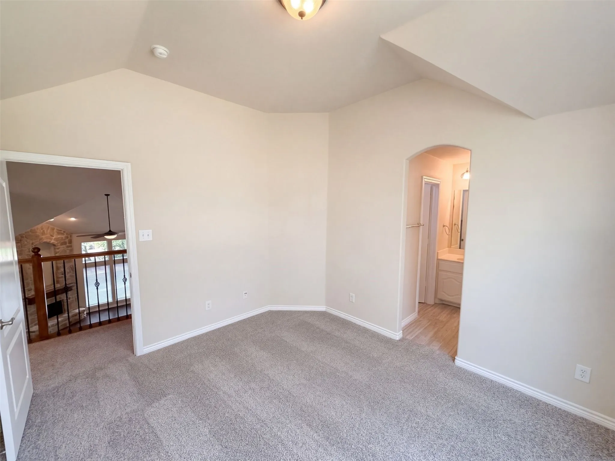 Single Family Residence For Sale in Tarrant County , 12272 Indian Creek Drive, Fort Worth, Texas 76179, 5 Bedroom, 4 Bathroom, 3 Garage spaces, 4,203 Sqft, built in 2007, mls#21412791, Real Estate Agent in Fort Worth, Homes For Sale in Tarrant county, Homes For Sale in Fort Worth, Realtor in Fort Worth Texas, Real Estate Brokerage Independent Realty Texas, Luminita Cordes Realtor