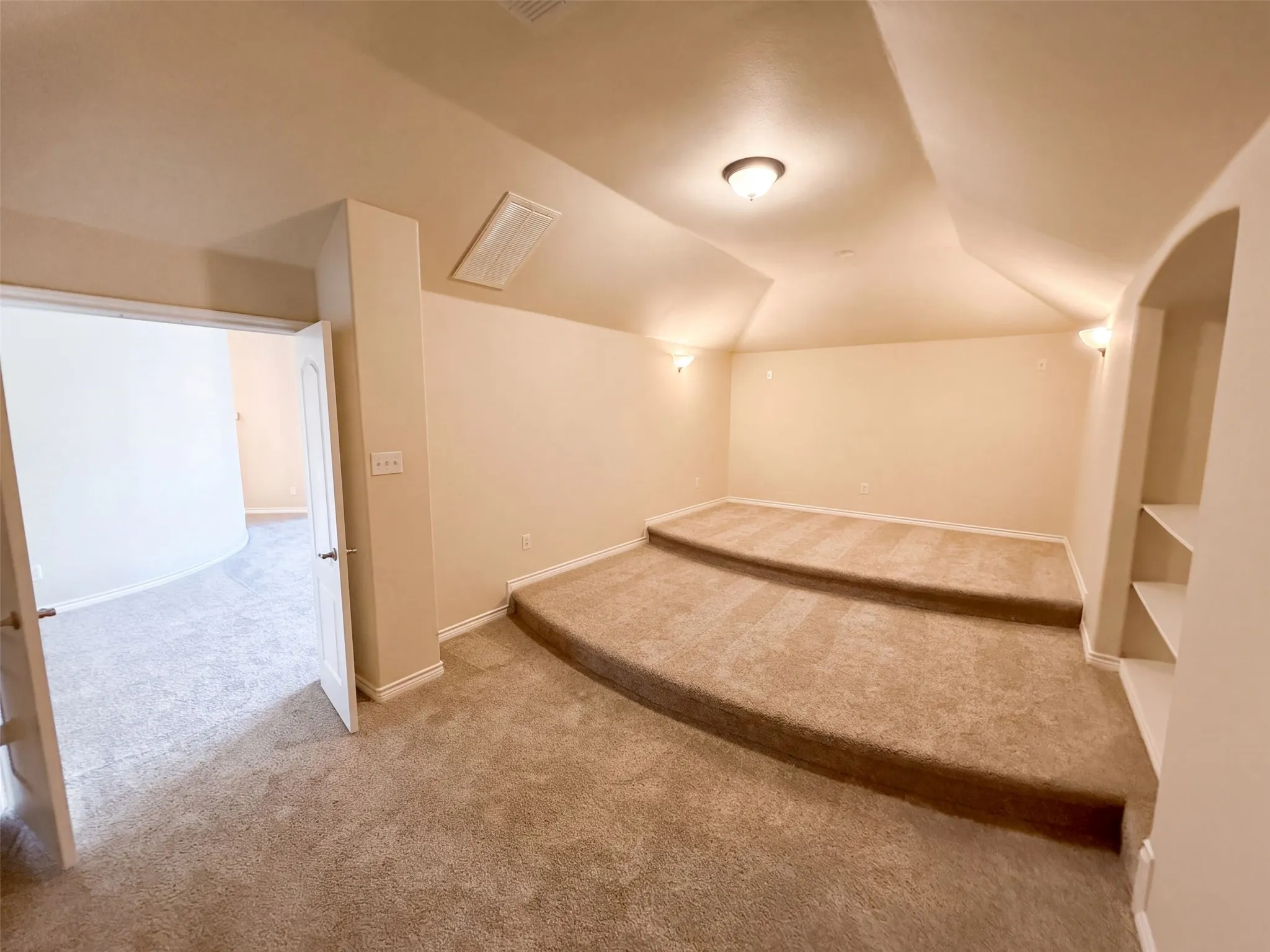 Single Family Residence For Sale in Tarrant County , 12272 Indian Creek Drive, Fort Worth, Texas 76179, 5 Bedroom, 4 Bathroom, 3 Garage spaces, 4,203 Sqft, built in 2007, mls#21412791, Real Estate Agent in Fort Worth, Homes For Sale in Tarrant county, Homes For Sale in Fort Worth, Realtor in Fort Worth Texas, Real Estate Brokerage Independent Realty Texas, Luminita Cordes Realtor