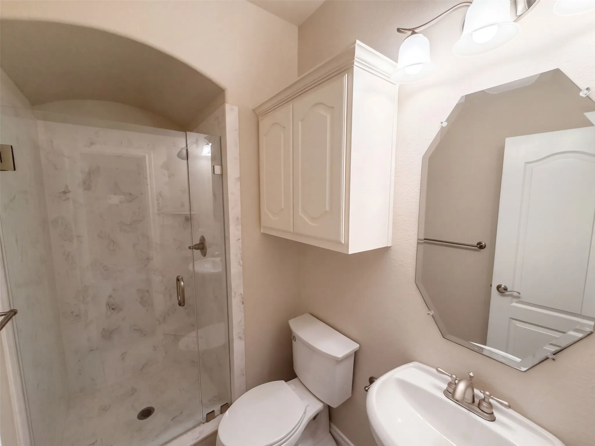Single Family Residence For Sale in Tarrant County , 12272 Indian Creek Drive, Fort Worth, Texas 76179, 5 Bedroom, 4 Bathroom, 3 Garage spaces, 4,203 Sqft, built in 2007, mls#21412791, Real Estate Agent in Fort Worth, Homes For Sale in Tarrant county, Homes For Sale in Fort Worth, Realtor in Fort Worth Texas, Real Estate Brokerage Independent Realty Texas, Luminita Cordes Realtor