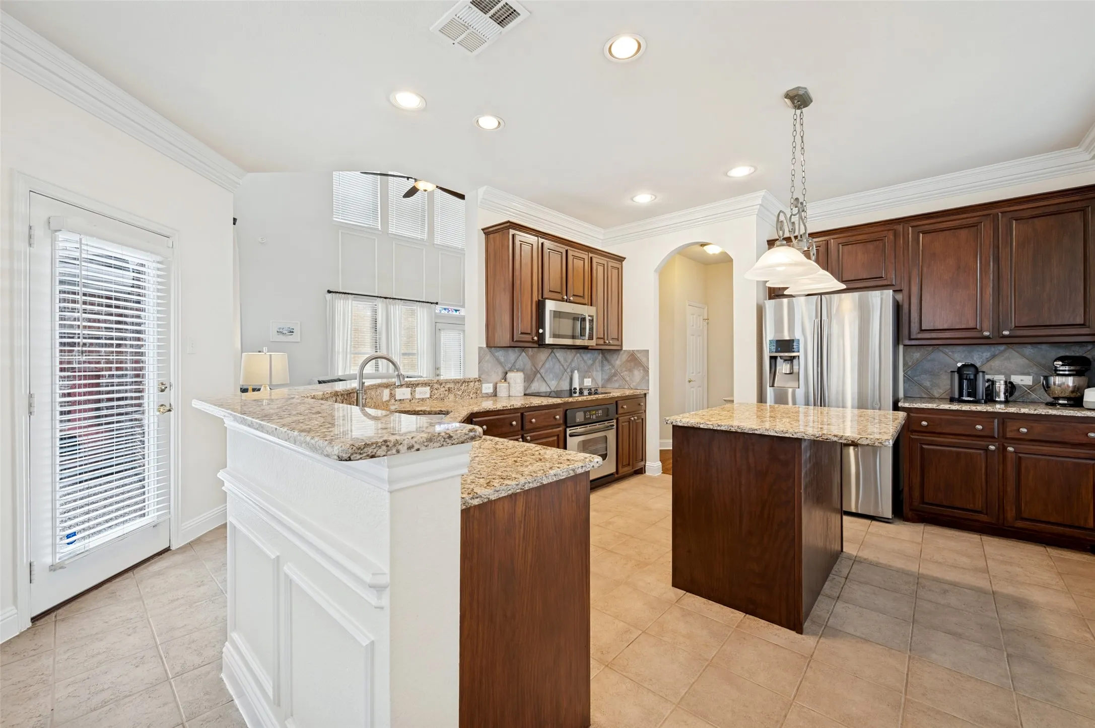 Single Family Residence For Sale in Denton County , 4532 Ballymena Drive, Frisco, Texas 75034, 3 Bedroom, 3 Bathroom, 2 Garage spaces, 2,343 Sqft, built in 2002, mls#21411326, Real Estate Agent in Frisco, Homes For Sale in Denton county, Homes For Sale in Frisco, Realtor in Frisco Texas, Real Estate Brokerage Independent Realty Texas, Luminita Cordes Realtor