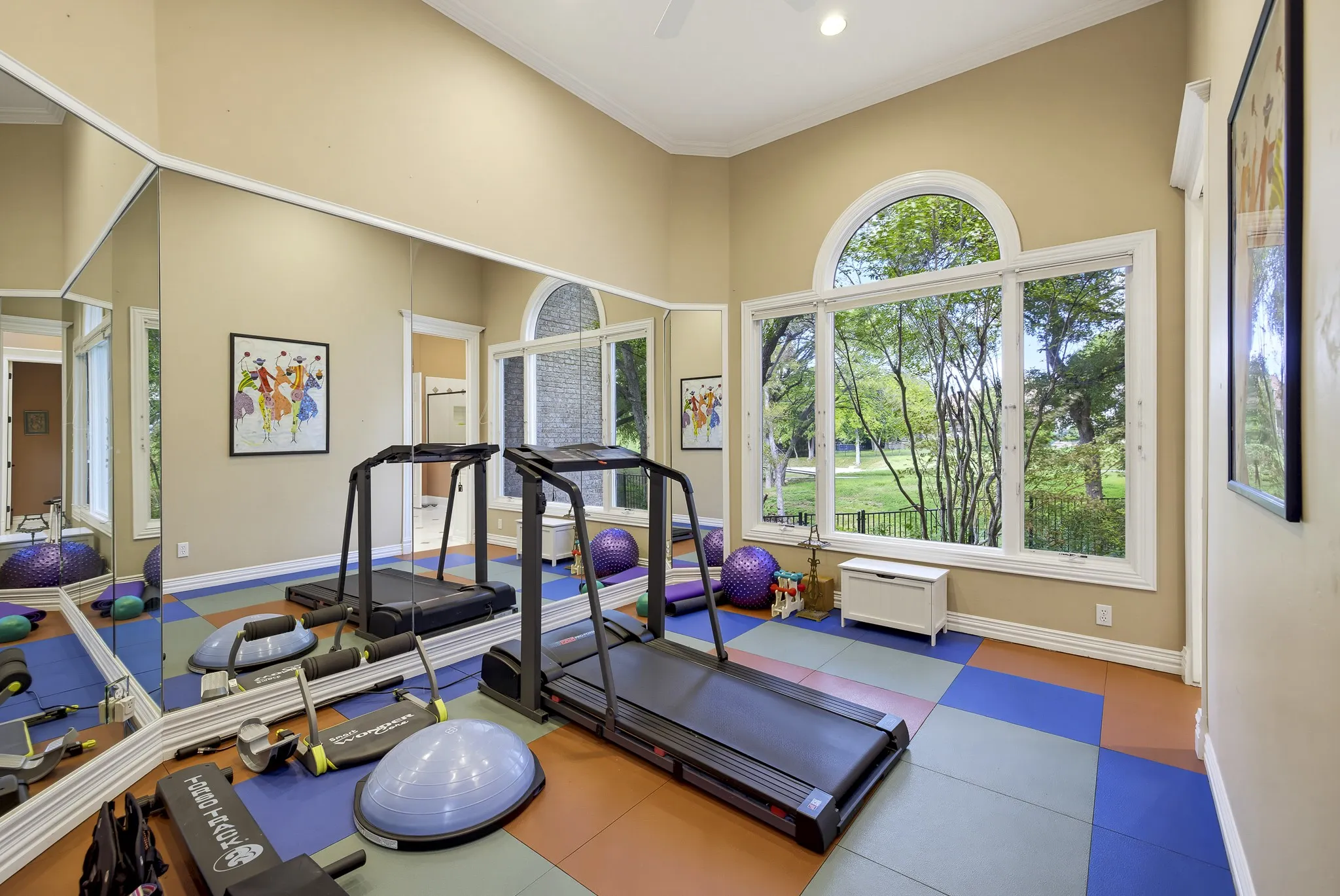 Single Family Residence For Sale in Tarrant County , 7012 Saucon Valley Drive, Fort Worth, Texas 76132, 4 Bedroom, 6 Bathroom, 3 Garage spaces, 5,415 Sqft, built in 1995, mls#21411633, Real Estate Agent in Fort Worth, Homes For Sale in Tarrant county, Homes For Sale in Fort Worth, Realtor in Fort Worth Texas, Real Estate Brokerage Independent Realty Texas, Luminita Cordes Realtor