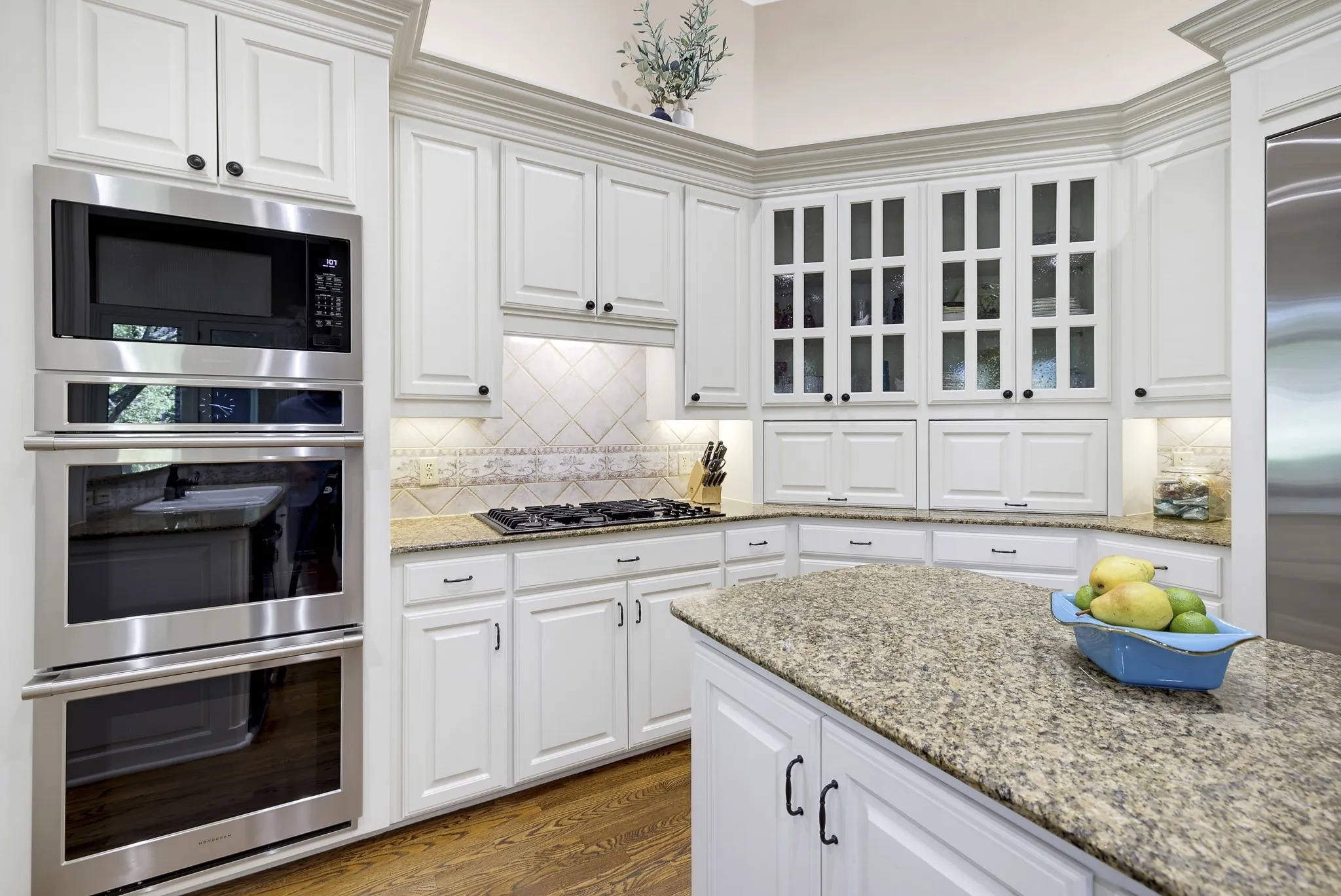 Single Family Residence For Sale in Tarrant County , 7012 Saucon Valley Drive, Fort Worth, Texas 76132, 4 Bedroom, 6 Bathroom, 3 Garage spaces, 5,415 Sqft, built in 1995, mls#21411633, Real Estate Agent in Fort Worth, Homes For Sale in Tarrant county, Homes For Sale in Fort Worth, Realtor in Fort Worth Texas, Real Estate Brokerage Independent Realty Texas, Luminita Cordes Realtor