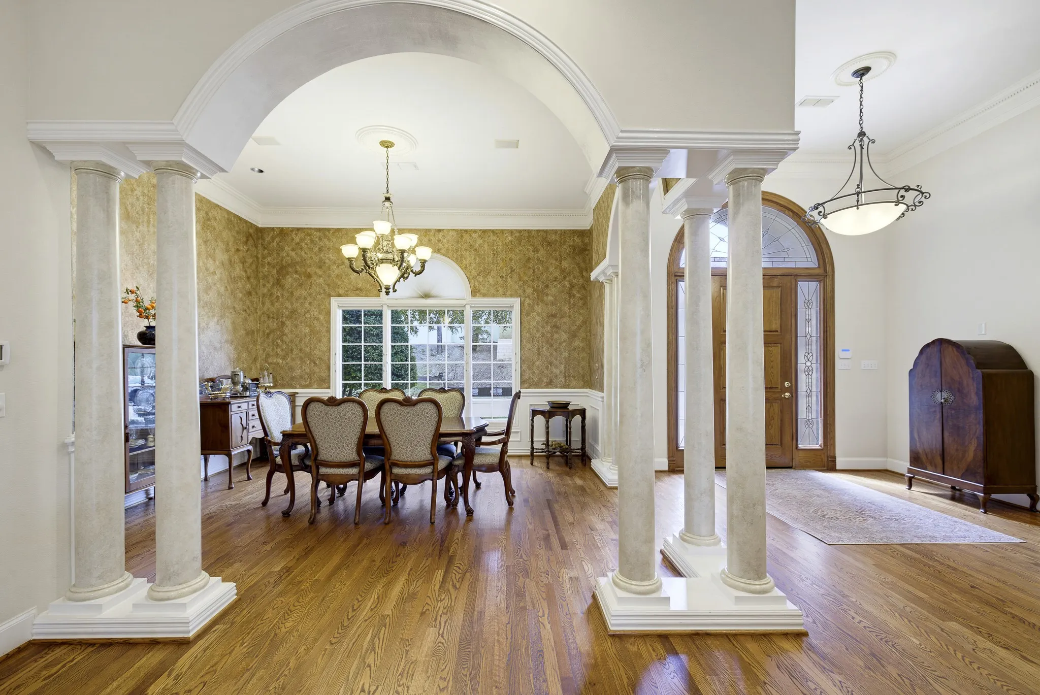 Single Family Residence For Sale in Tarrant County , 7012 Saucon Valley Drive, Fort Worth, Texas 76132, 4 Bedroom, 6 Bathroom, 3 Garage spaces, 5,415 Sqft, built in 1995, mls#21411633, Real Estate Agent in Fort Worth, Homes For Sale in Tarrant county, Homes For Sale in Fort Worth, Realtor in Fort Worth Texas, Real Estate Brokerage Independent Realty Texas, Luminita Cordes Realtor