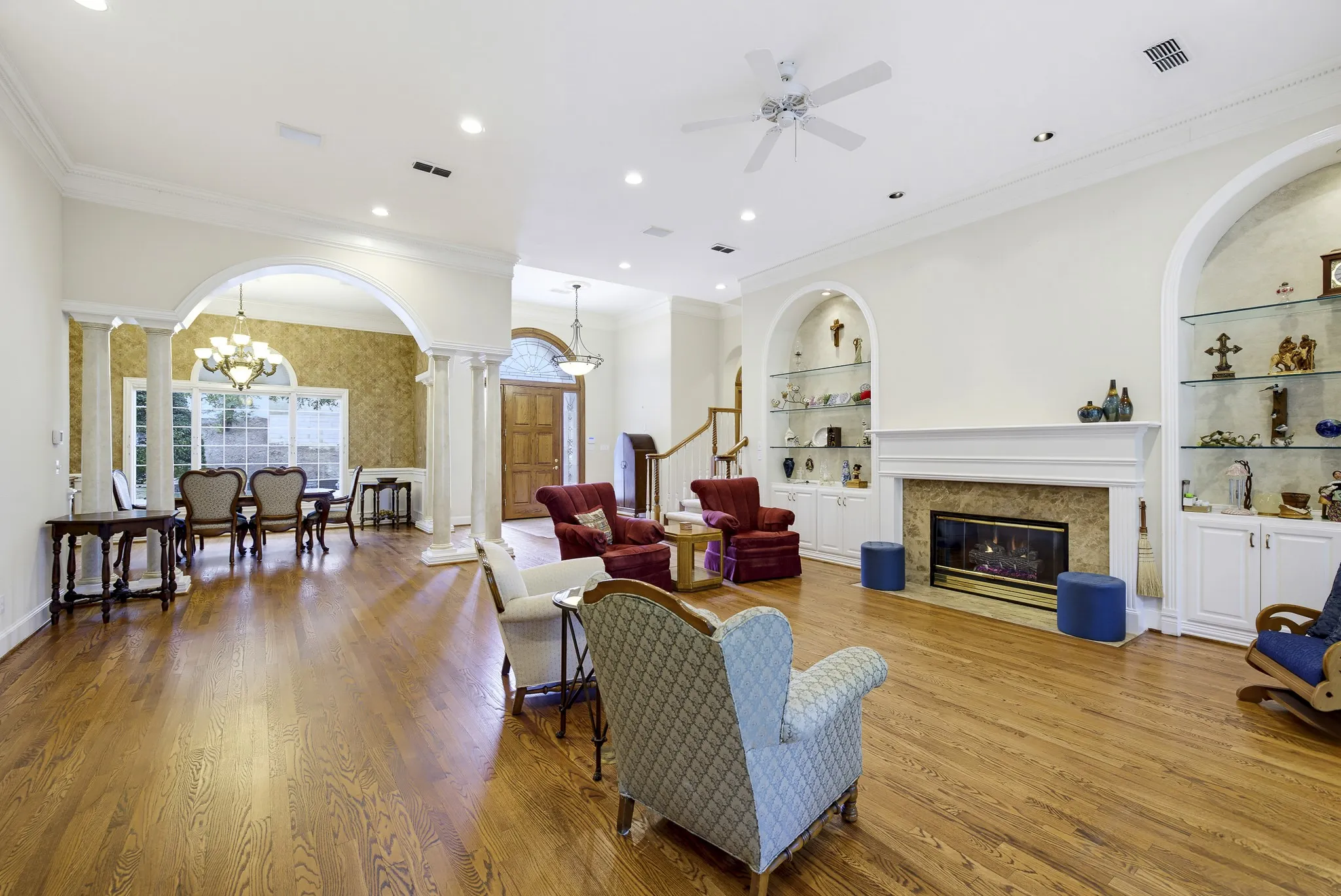 Single Family Residence For Sale in Tarrant County , 7012 Saucon Valley Drive, Fort Worth, Texas 76132, 4 Bedroom, 6 Bathroom, 3 Garage spaces, 5,415 Sqft, built in 1995, mls#21411633, Real Estate Agent in Fort Worth, Homes For Sale in Tarrant county, Homes For Sale in Fort Worth, Realtor in Fort Worth Texas, Real Estate Brokerage Independent Realty Texas, Luminita Cordes Realtor