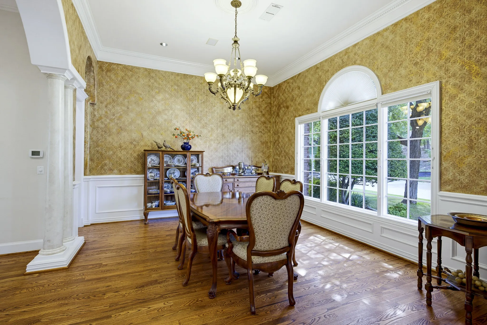 Single Family Residence For Sale in Tarrant County , 7012 Saucon Valley Drive, Fort Worth, Texas 76132, 4 Bedroom, 6 Bathroom, 3 Garage spaces, 5,415 Sqft, built in 1995, mls#21411633, Real Estate Agent in Fort Worth, Homes For Sale in Tarrant county, Homes For Sale in Fort Worth, Realtor in Fort Worth Texas, Real Estate Brokerage Independent Realty Texas, Luminita Cordes Realtor