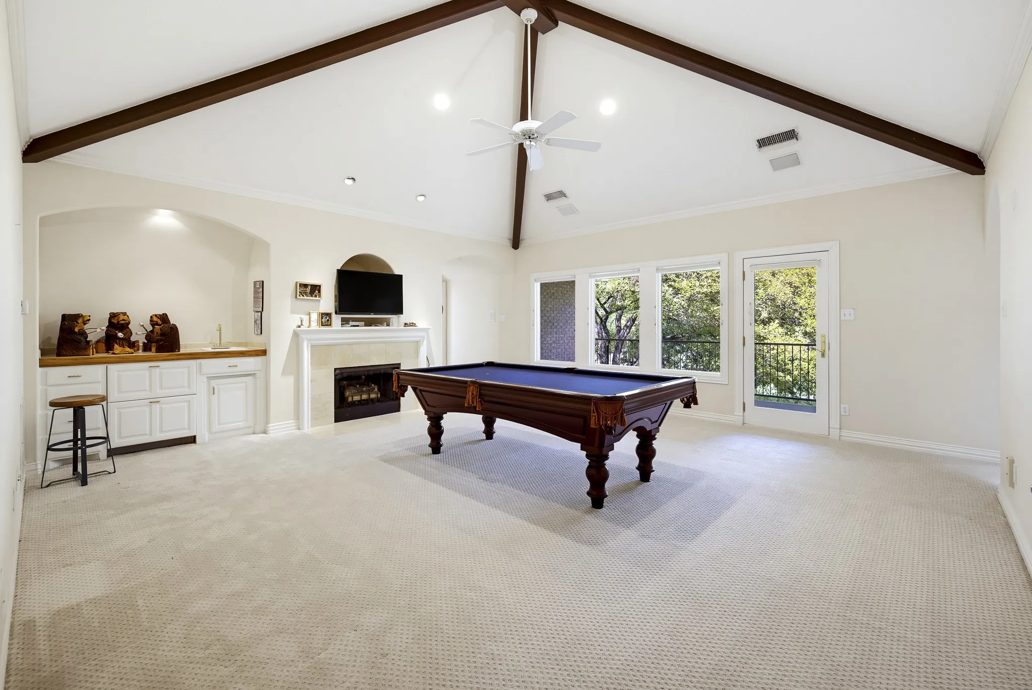 Single Family Residence For Sale in Tarrant County , 7012 Saucon Valley Drive, Fort Worth, Texas 76132, 4 Bedroom, 6 Bathroom, 3 Garage spaces, 5,415 Sqft, built in 1995, mls#21411633, Real Estate Agent in Fort Worth, Homes For Sale in Tarrant county, Homes For Sale in Fort Worth, Realtor in Fort Worth Texas, Real Estate Brokerage Independent Realty Texas, Luminita Cordes Realtor