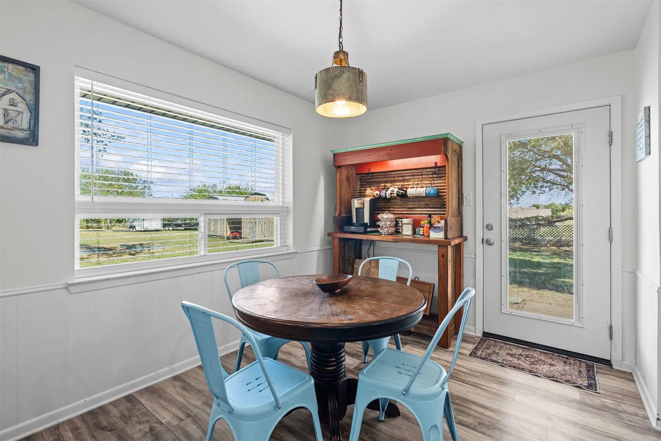 Single Family Residence For Sale in Denton County , 13800 Fm 1384, Justin, Texas 76247, 3 Bedroom, 2 Bathroom, Garage spaces, 1,550 Sqft, built in 1985, mls#21412693, Real Estate Agent in Justin, Homes For Sale in Denton county, Homes For Sale in Justin, Realtor in Justin Texas, Real Estate Brokerage Independent Realty Texas, Luminita Cordes Realtor